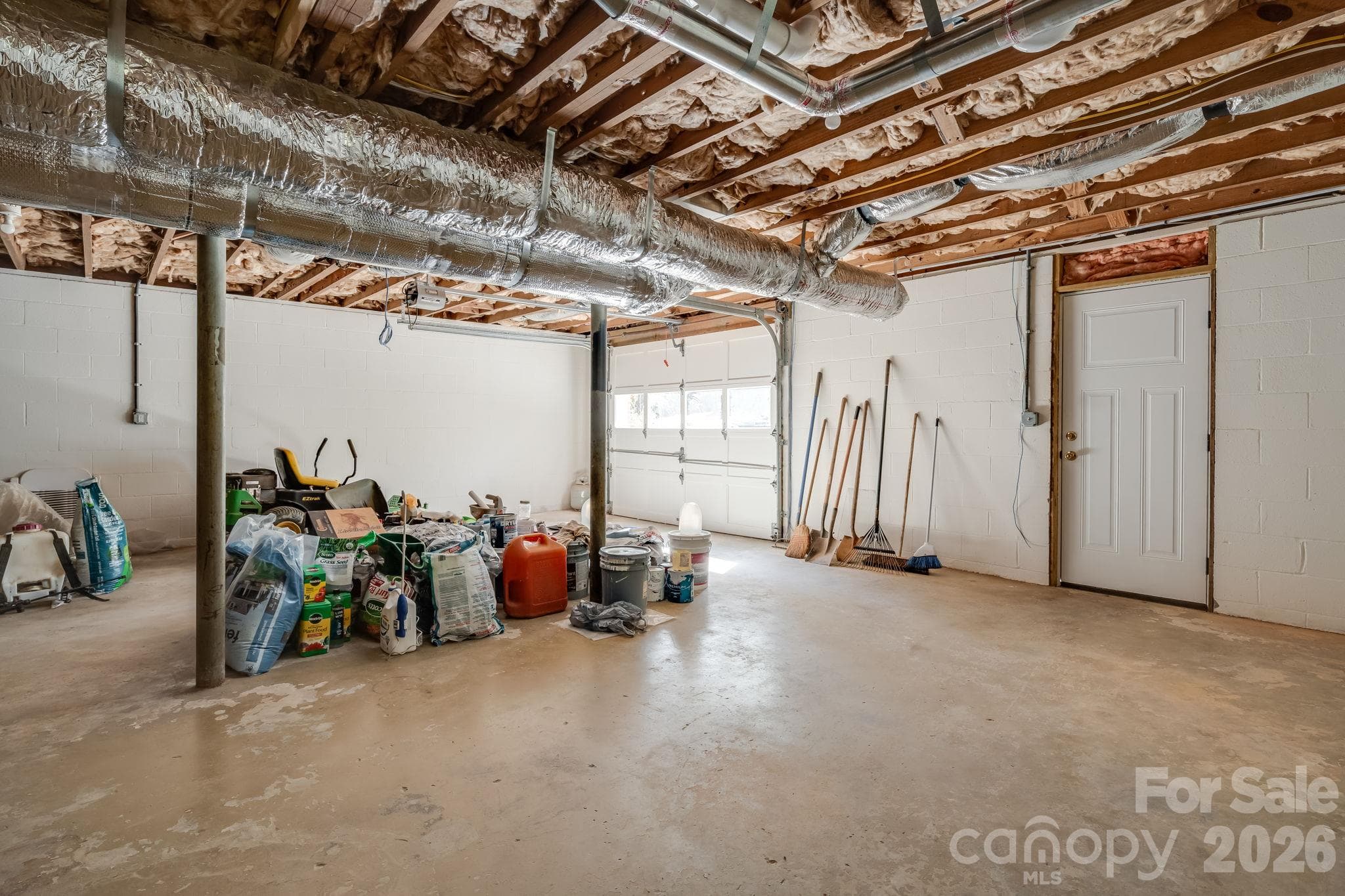 Single Family Residence at 174 Twisted Tree Lane, Horse Shoe, photo 31 of 32