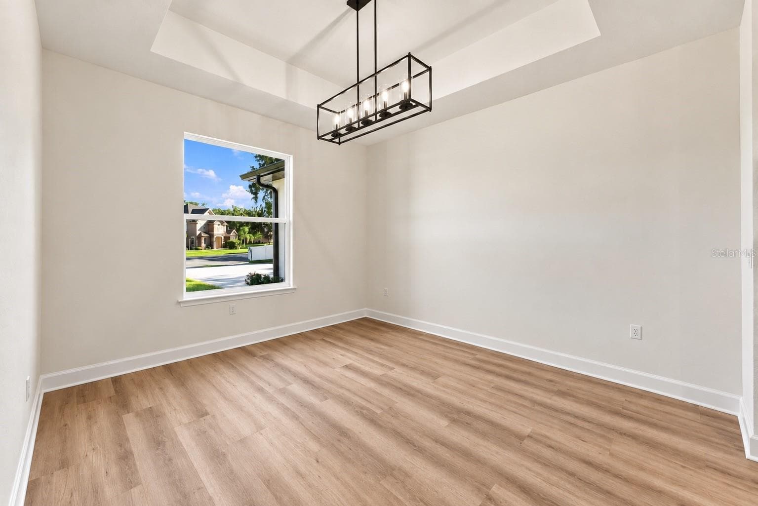 dining room - 12014 SAPPHIRE DR, SPRING HILL