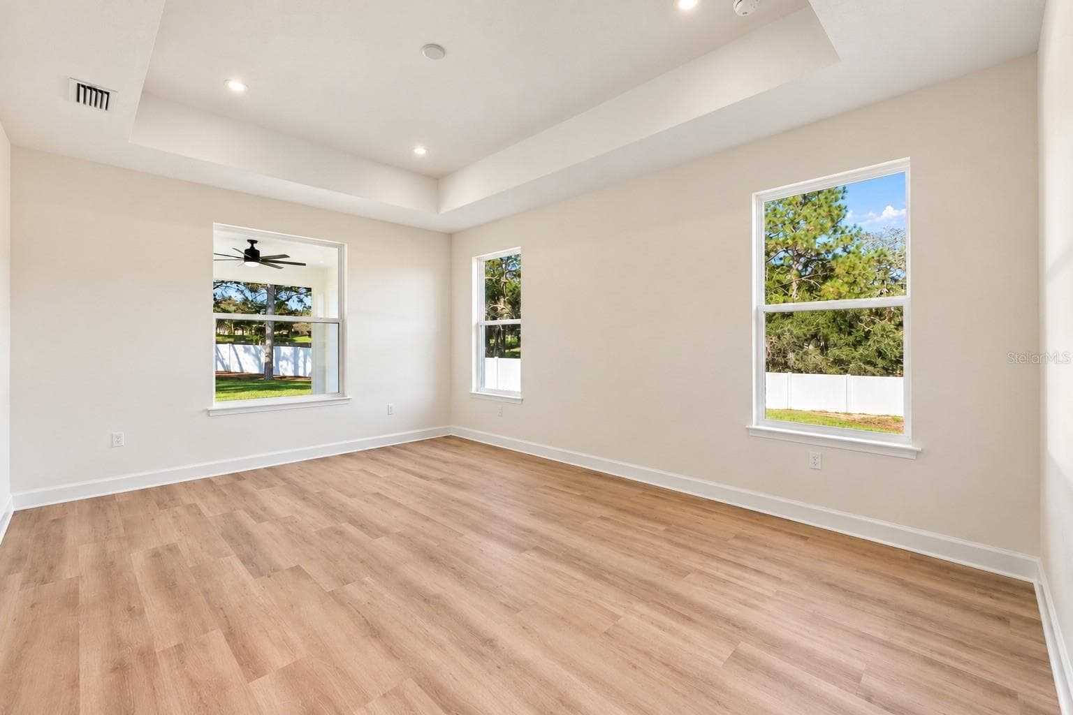 primary suite - 12014 SAPPHIRE DR, SPRING HILL