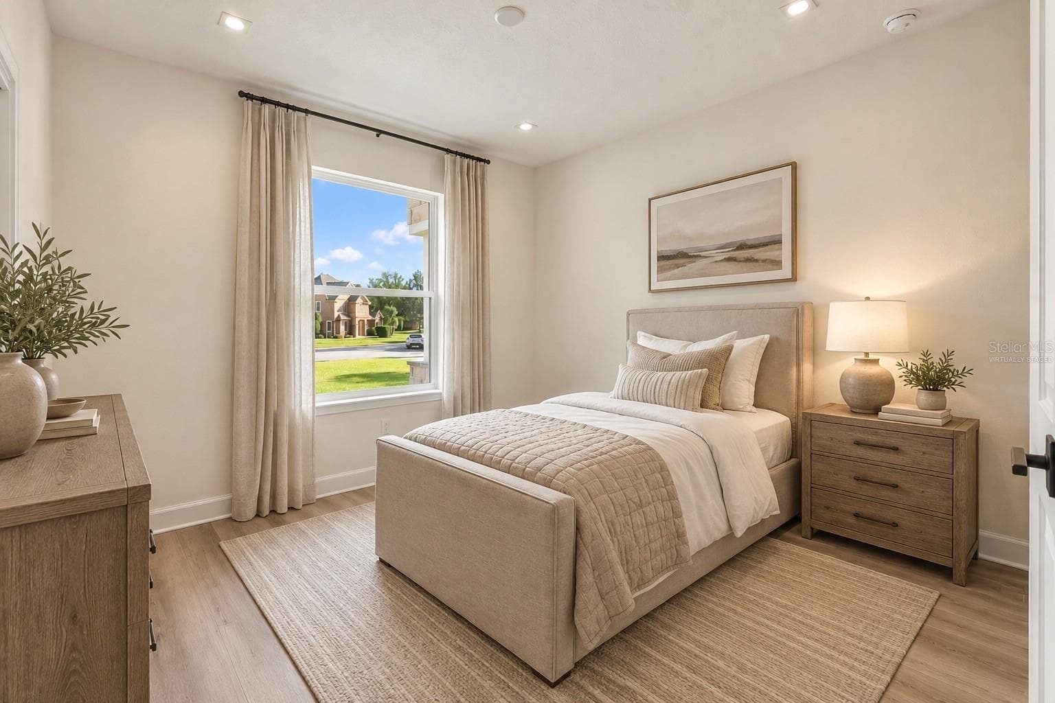 Virtually stagedguest bedroom - 12014 SAPPHIRE DR, SPRING HILL