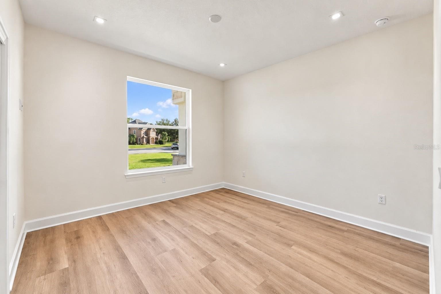 guest bedroom - 12014 SAPPHIRE DR, SPRING HILL