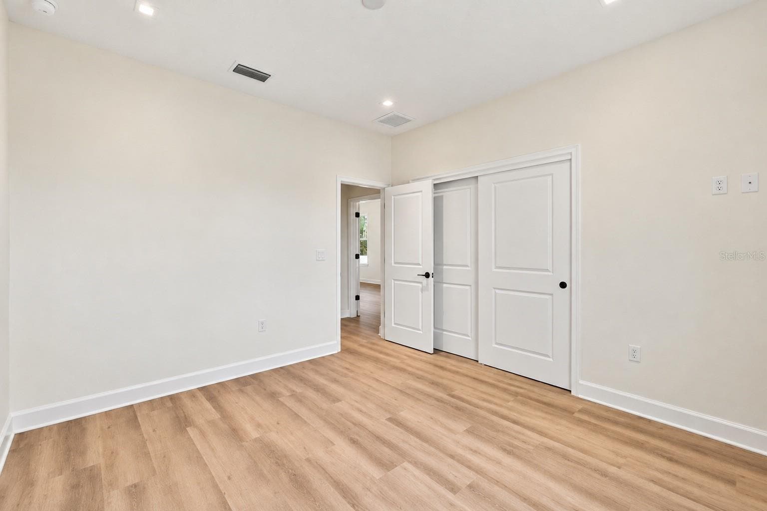guest bedroom - 12014 SAPPHIRE DR, SPRING HILL