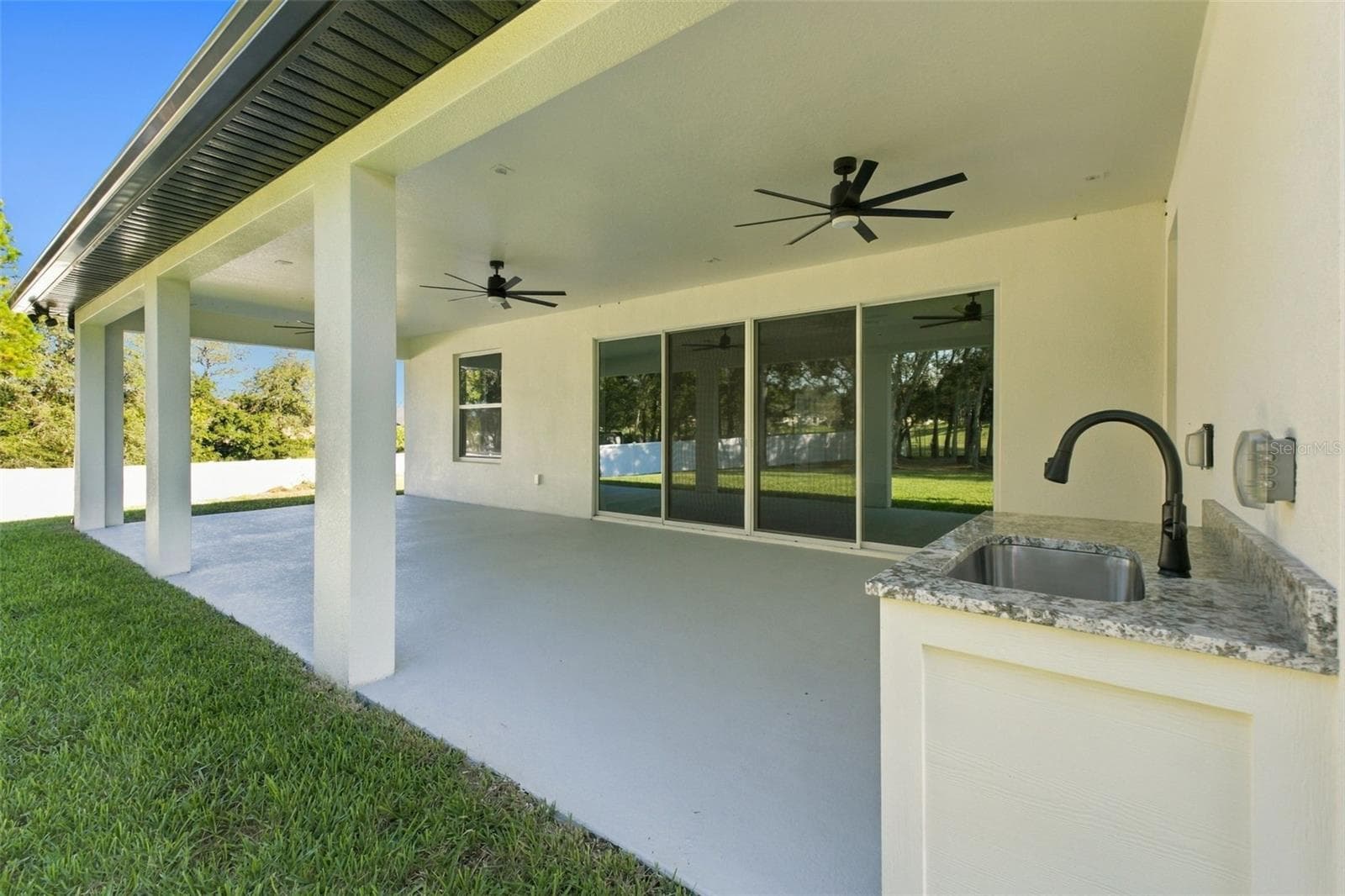 large covered lanai - 12014 SAPPHIRE DR, SPRING HILL