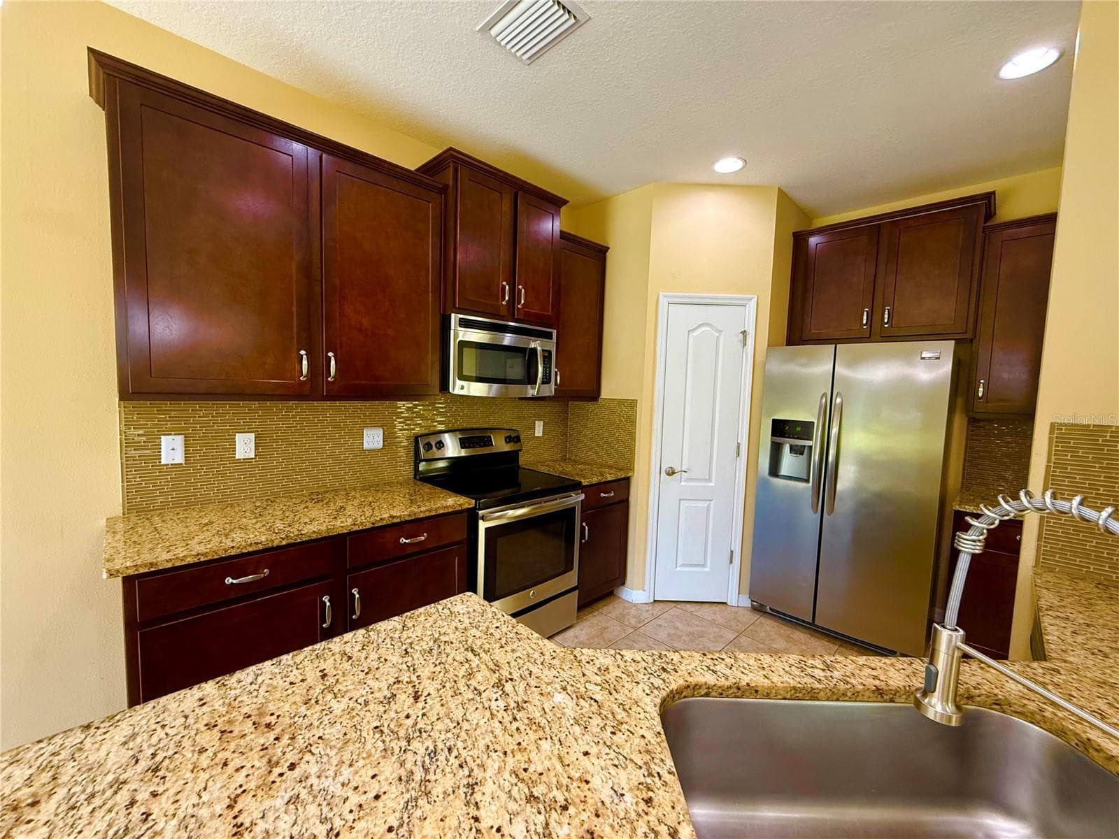 Condominium at 7001 INTERBAY BLVD #237, TAMPA, photo 14 of 33