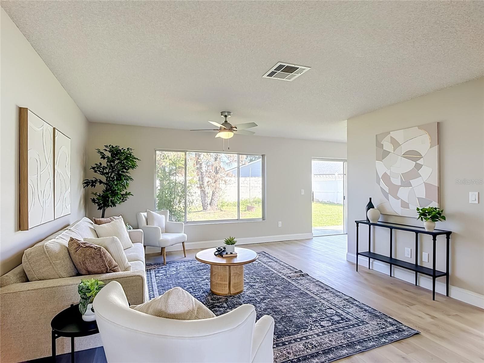 Single Family Residence at 2323 TOWERBRIDGE ST, ORLANDO, photo 4 of 33