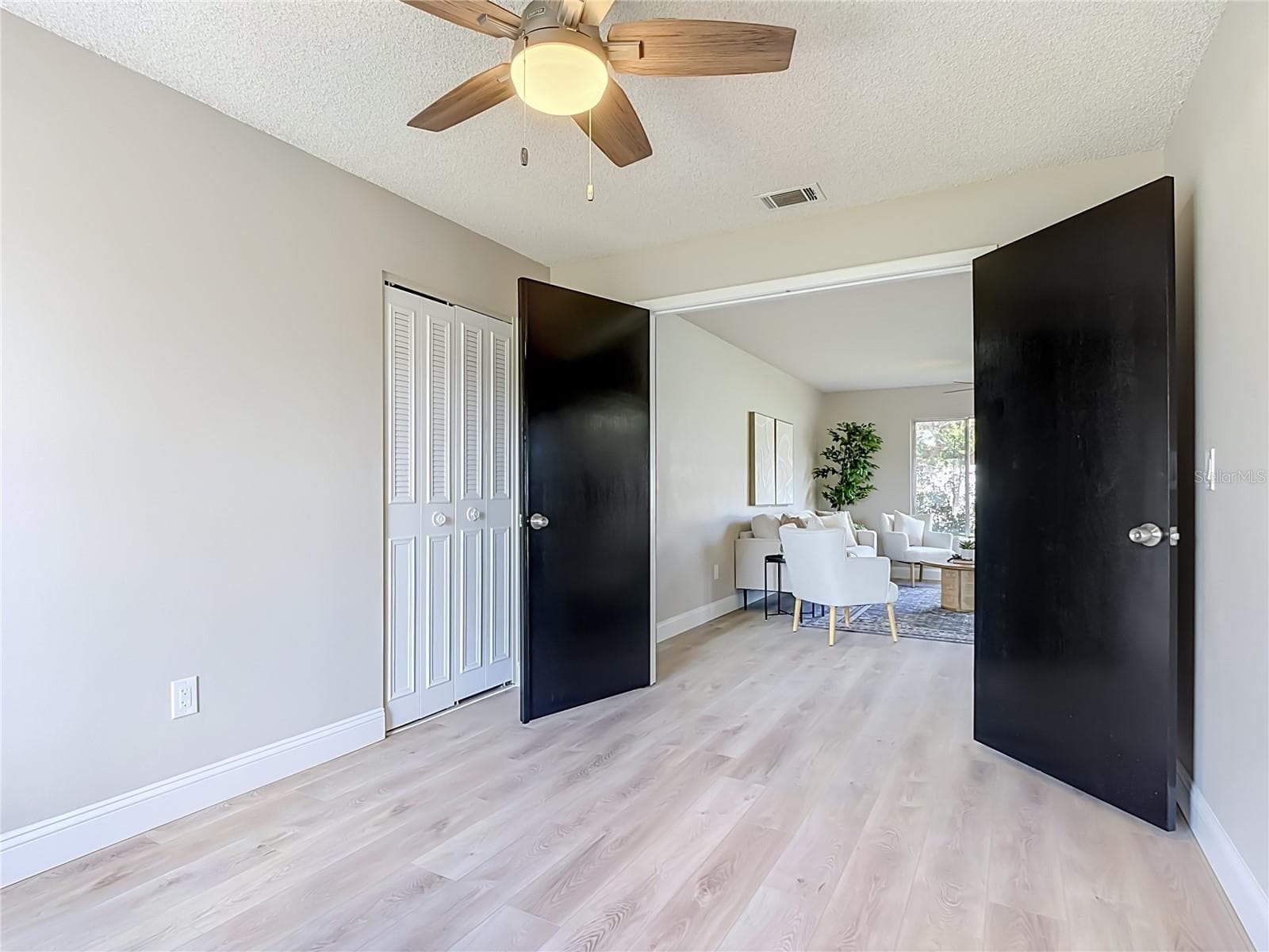 Single Family Residence at 2323 TOWERBRIDGE ST, ORLANDO, photo 16 of 33
