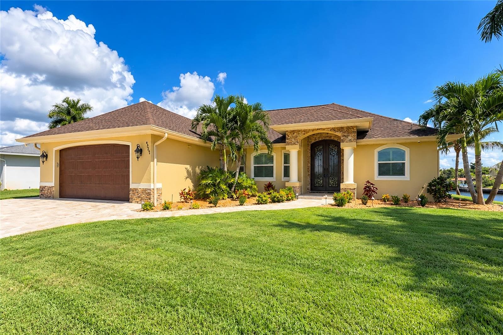 Single Family Residence at 4282 GILLOT BLVD, PORT CHARLOTTE, photo 3 of 79