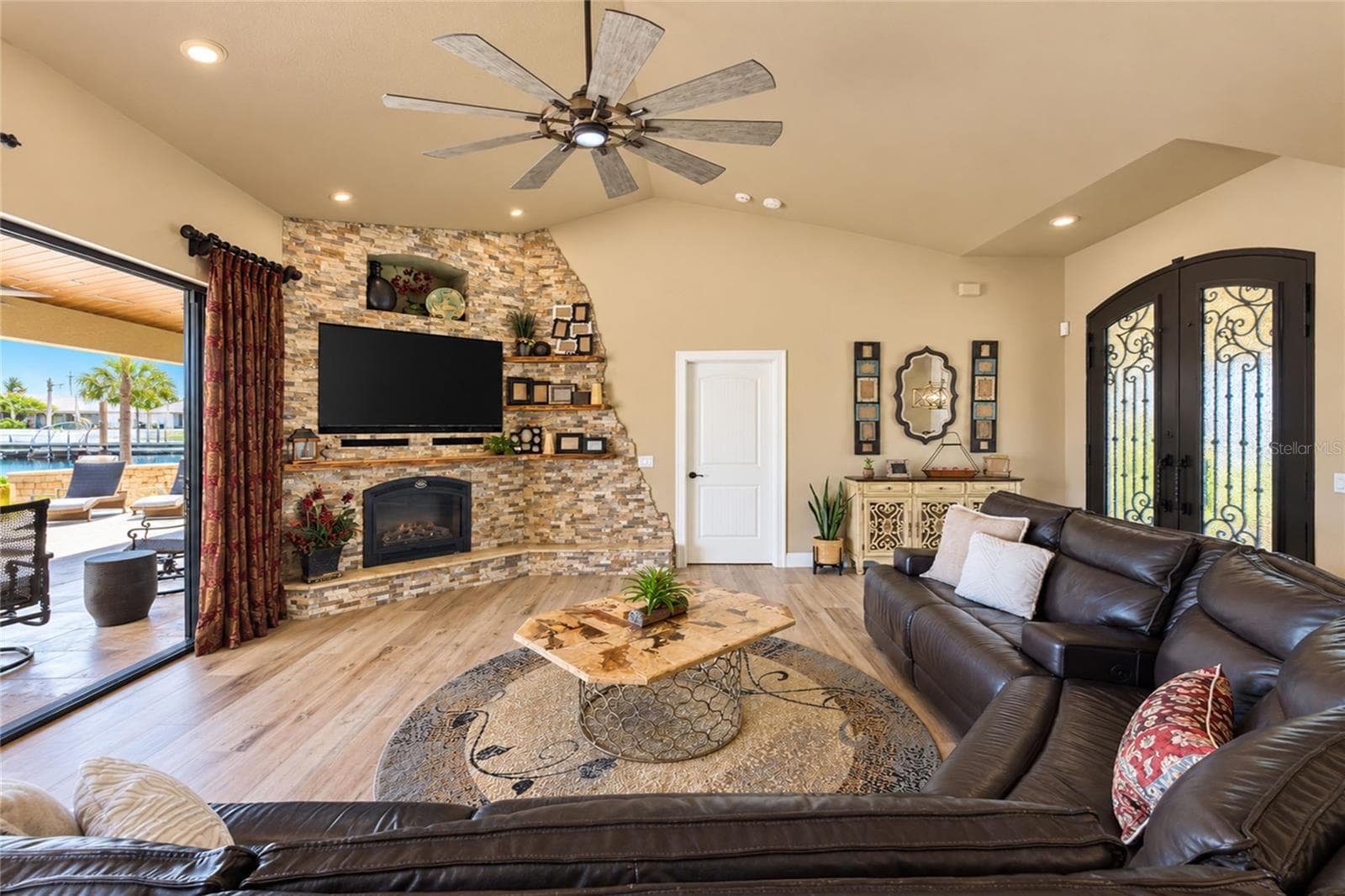 Single Family Residence at 4282 GILLOT BLVD, PORT CHARLOTTE, photo 9 of 79