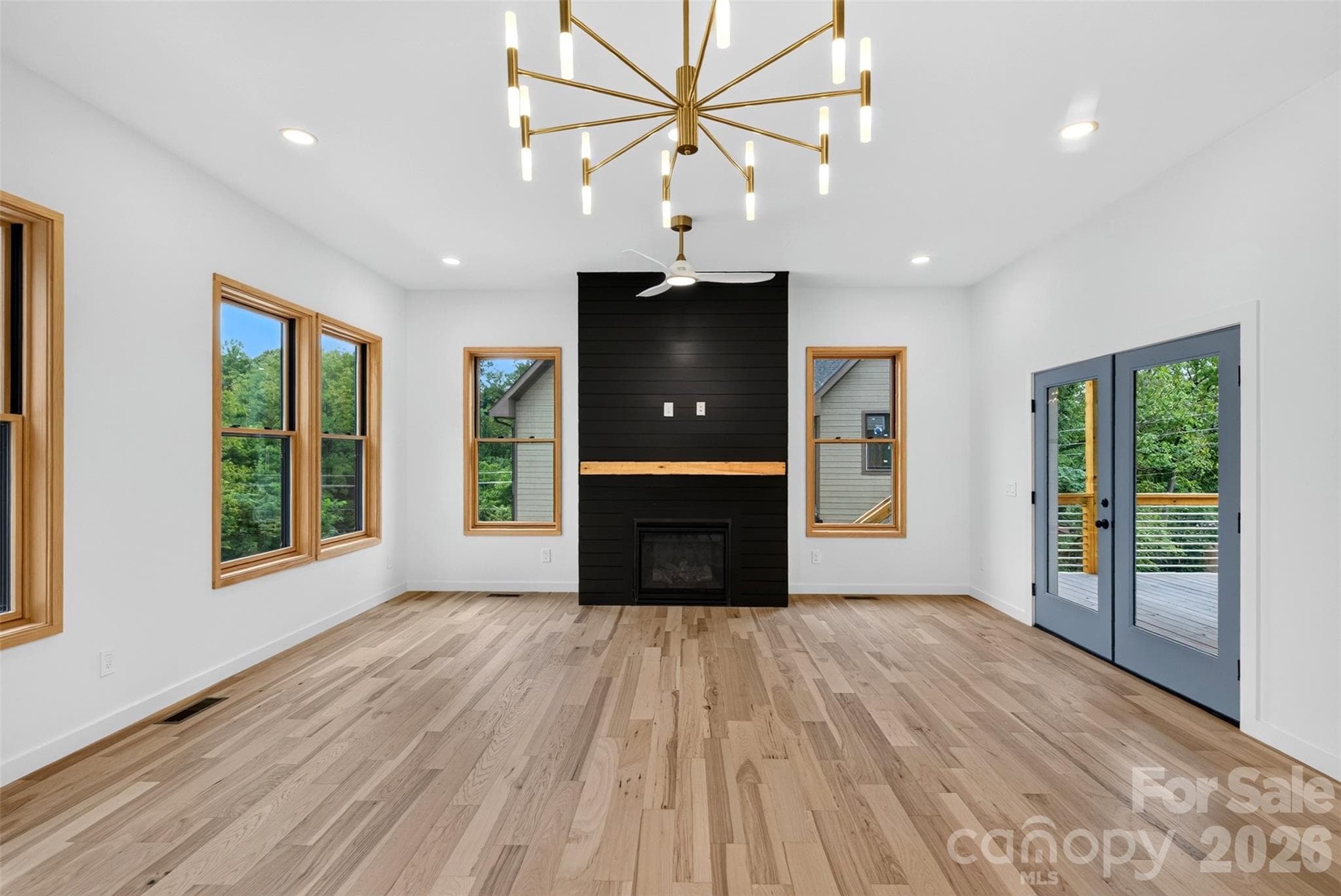 Single Family Residence at 5 Bellagio Place, Asheville, photo 9 of 36