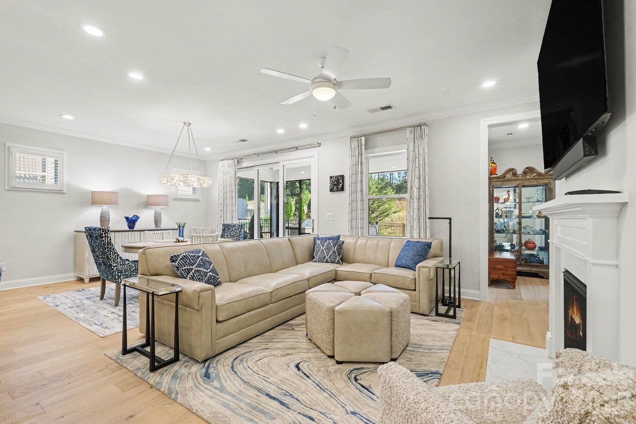 Family great room area with cozy gas fireplace - 5605 Caneel Lane, Denver