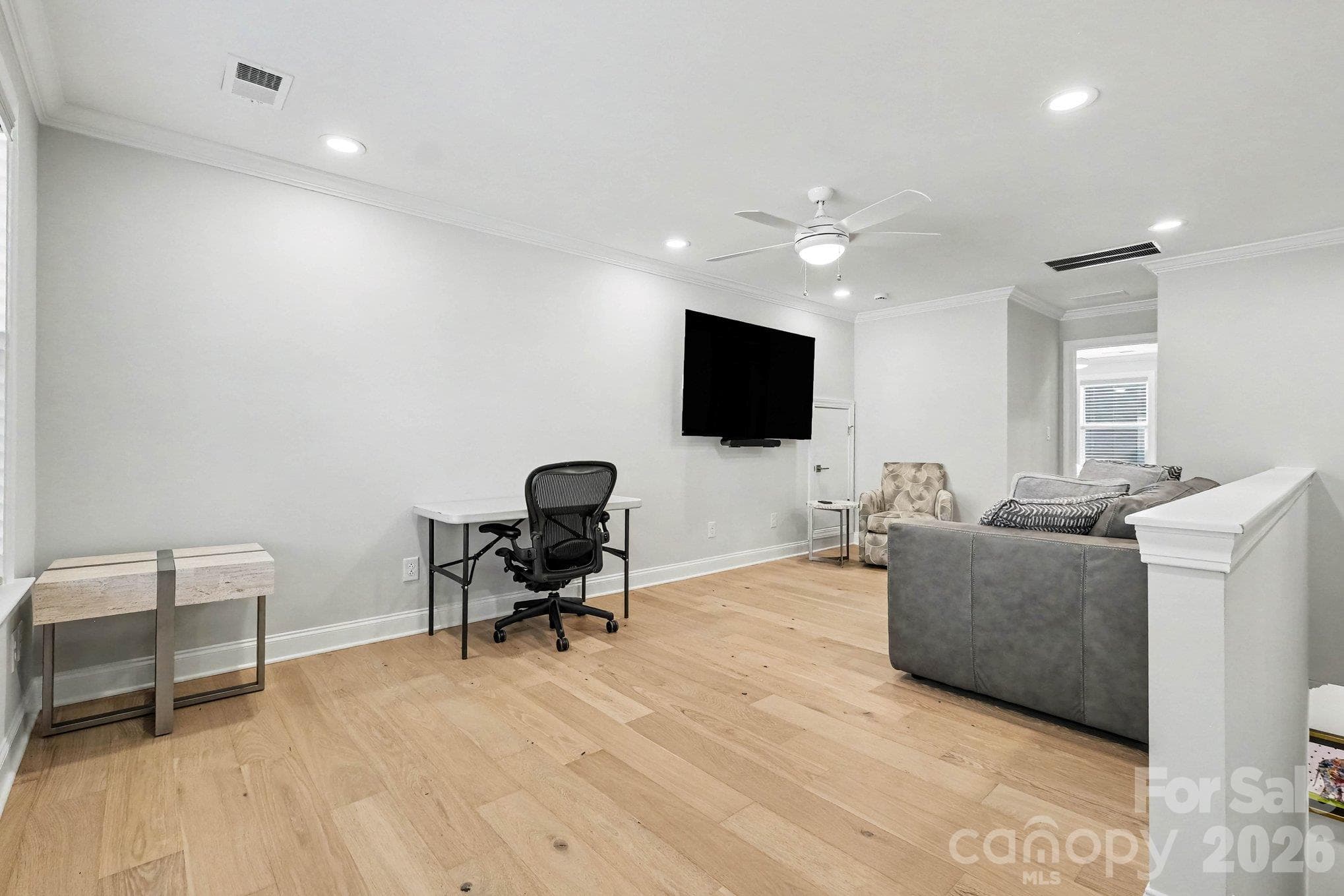 Loft offers extra space - 5605 Caneel Lane, Denver