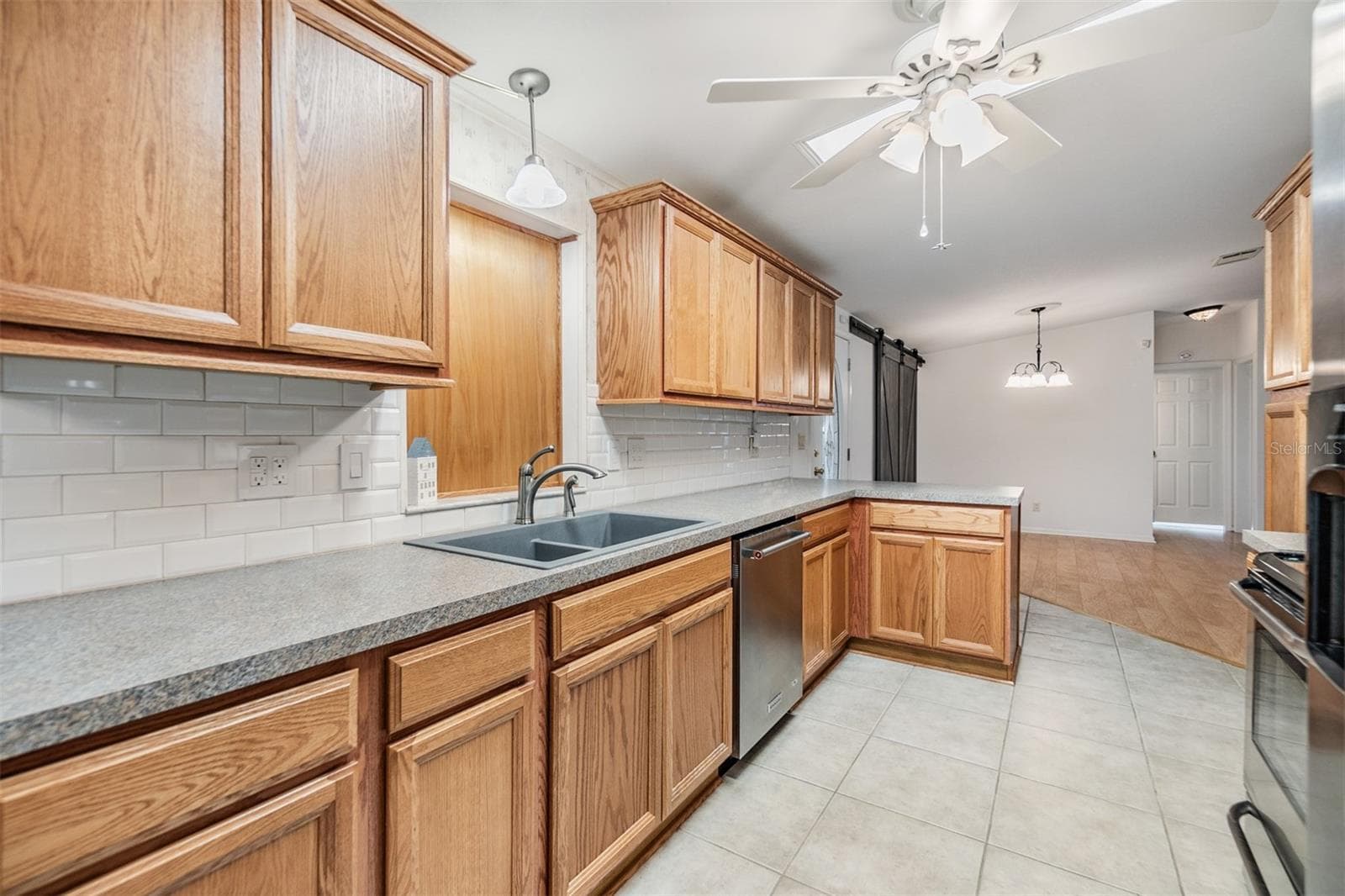 Manufactured Home at 37449 GILL AVE, ZEPHYRHILLS, photo 17 of 63