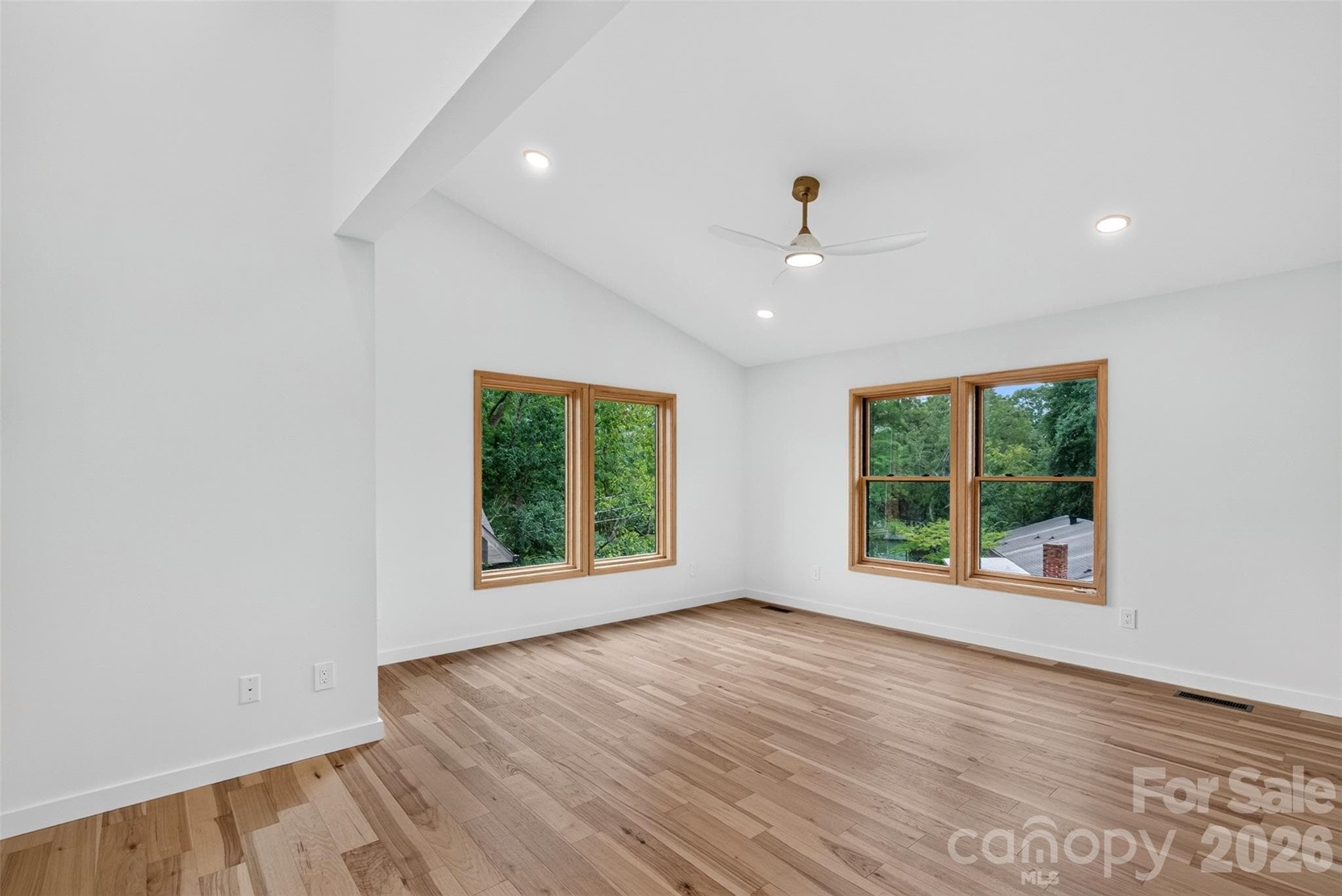 Single Family Residence at 5 Bellagio Place, Asheville, photo 15 of 36