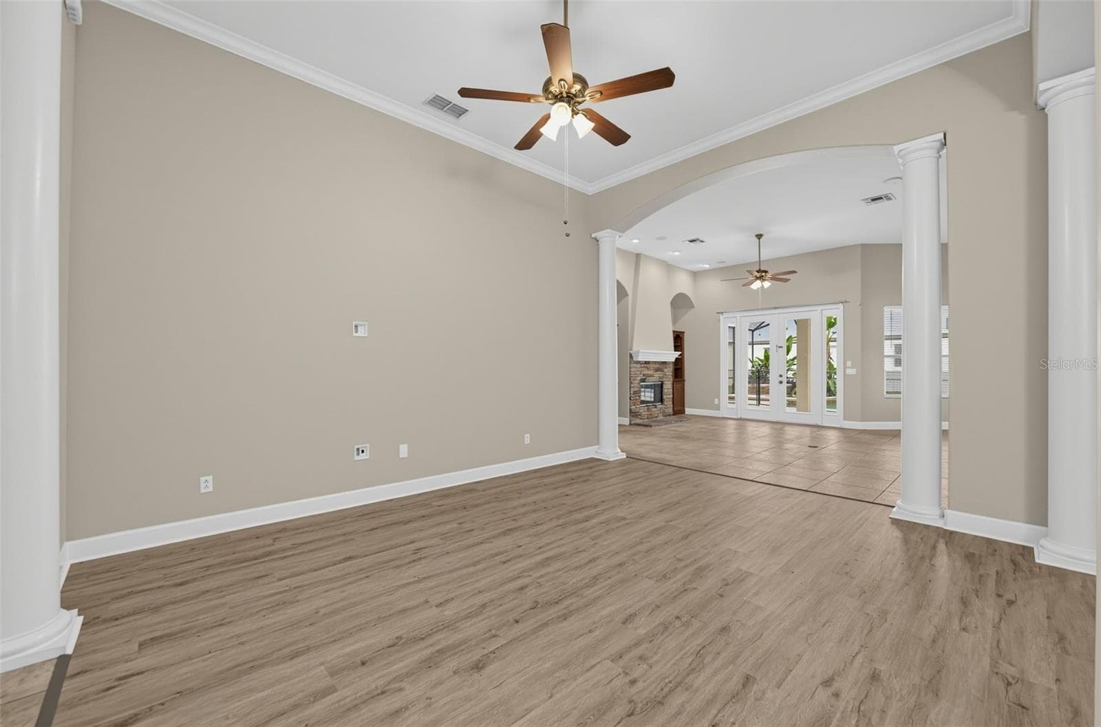 Single Family Residence at 726 REGINA CIR, OAKLAND, photo 14 of 36