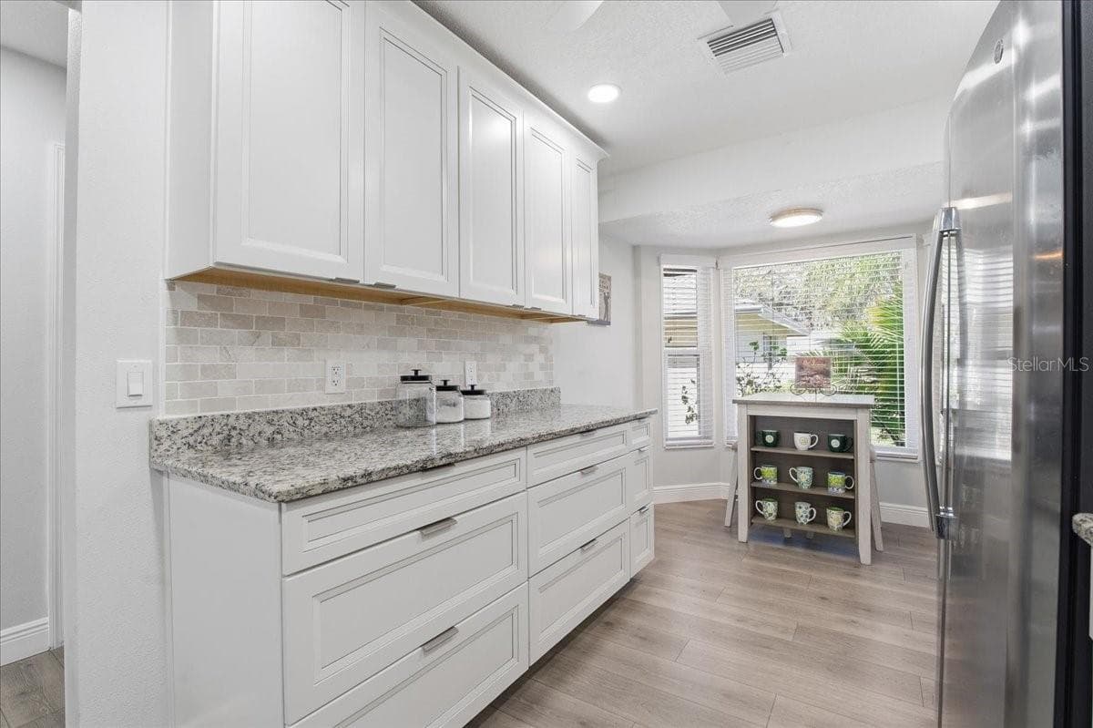 Condominium at 3272 LORI LN #3272, NEW PORT RICHEY, photo 4 of 90