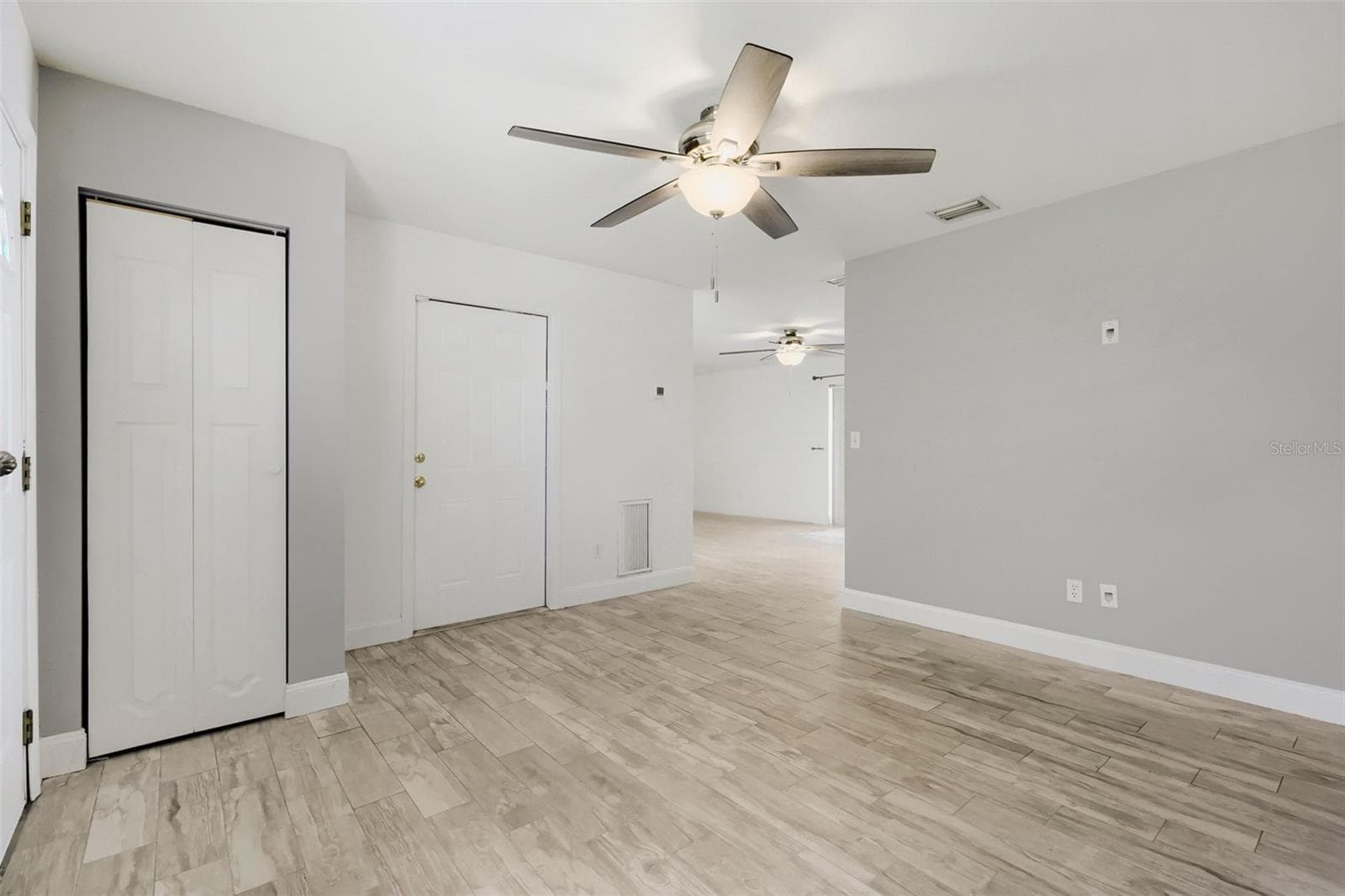 Single Family Residence at 6053 28TH ST S, ST PETERSBURG, photo 4 of 39