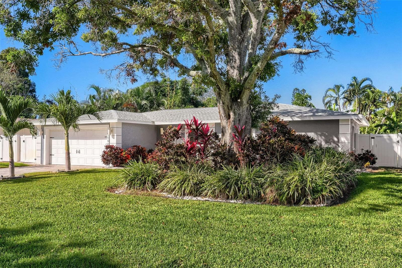 Single Family Residence at 6053 28TH ST S, ST PETERSBURG, photo 25 of 39