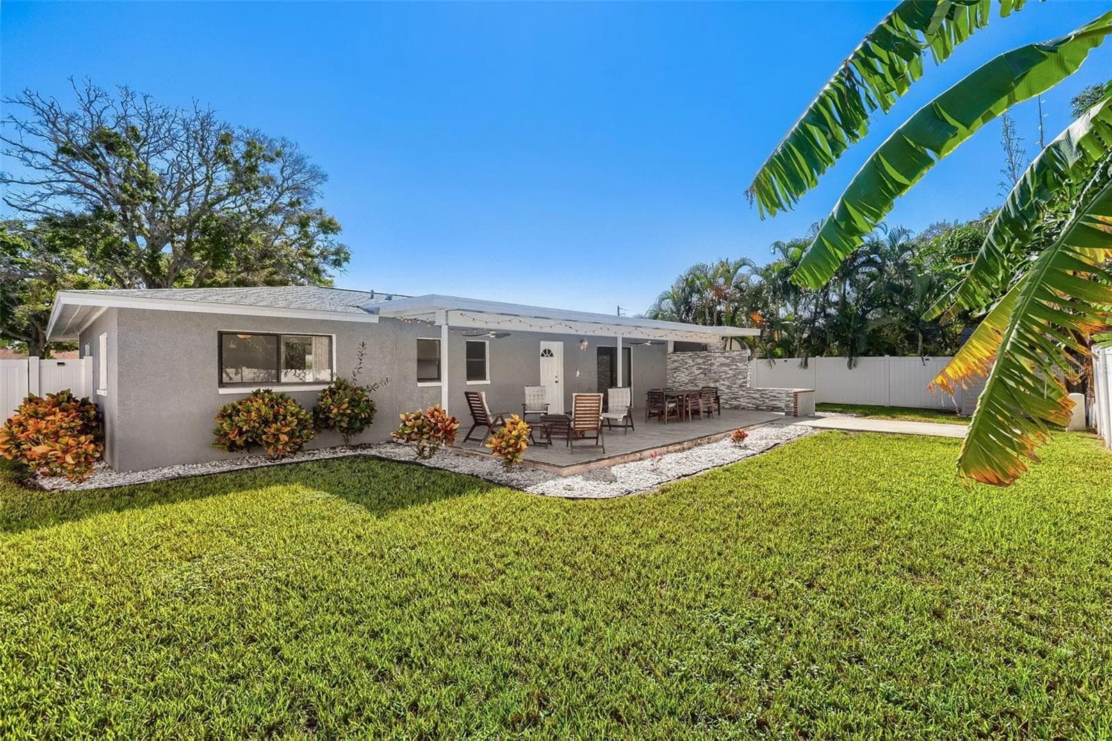 Single Family Residence at 6053 28TH ST S, ST PETERSBURG, photo 27 of 39