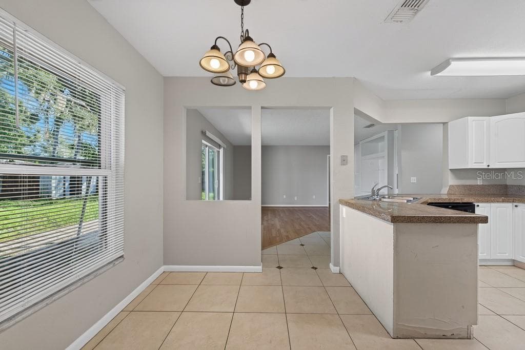 Single Family Residence at 518 WYNNWOOD DR, BRANDON, photo 30 of 64