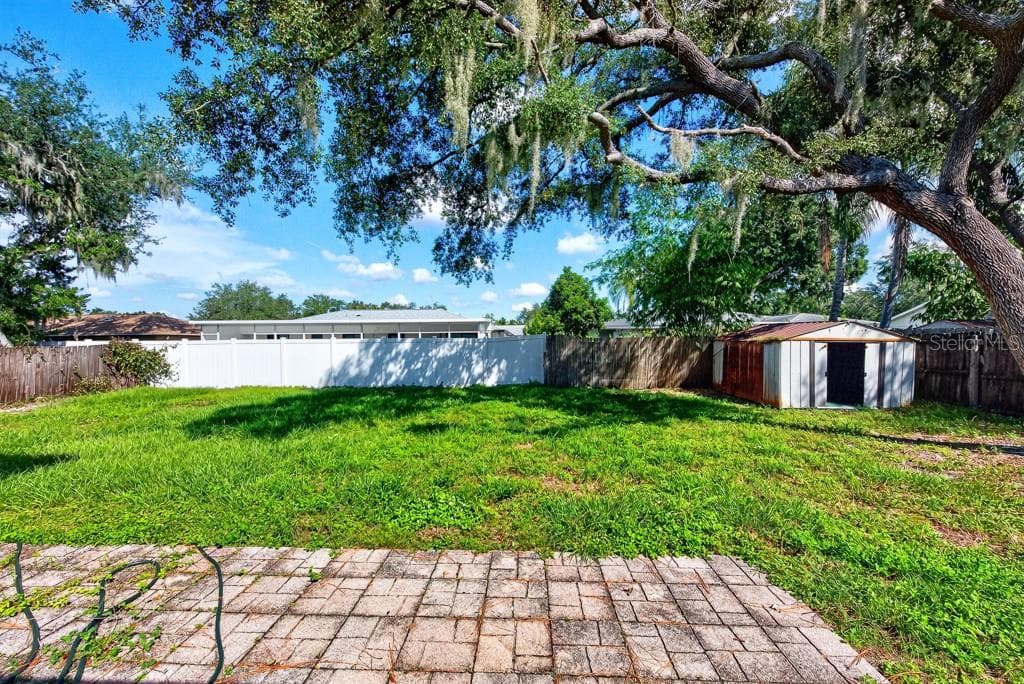 Single Family Residence at 518 WYNNWOOD DR, BRANDON, photo 46 of 64