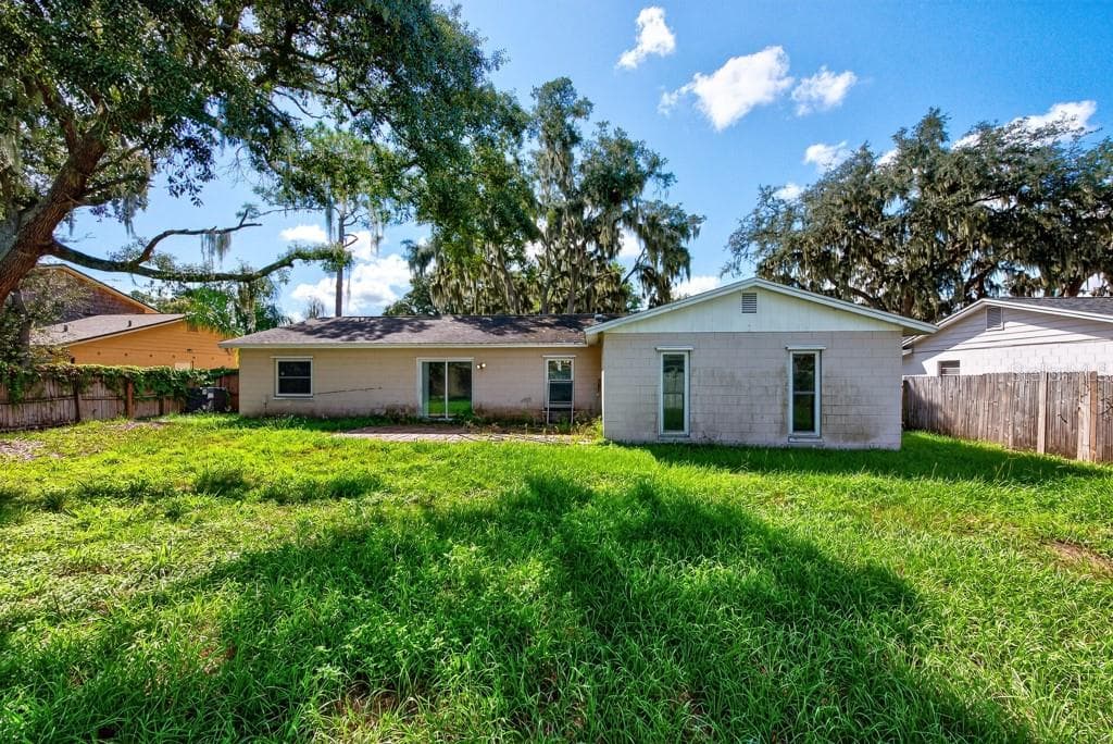 Single Family Residence at 518 WYNNWOOD DR, BRANDON, photo 51 of 64