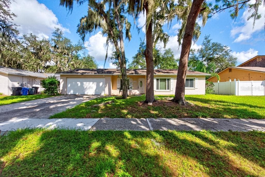 Single Family Residence at 518 WYNNWOOD DR, BRANDON, photo 57 of 64