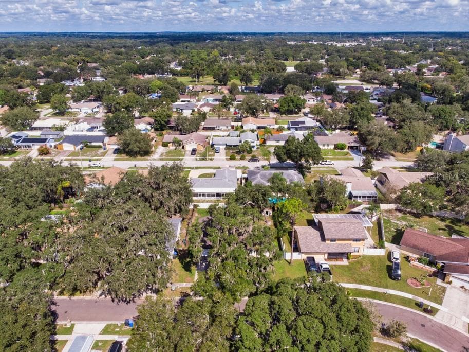 Single Family Residence at 518 WYNNWOOD DR, BRANDON, photo 60 of 64