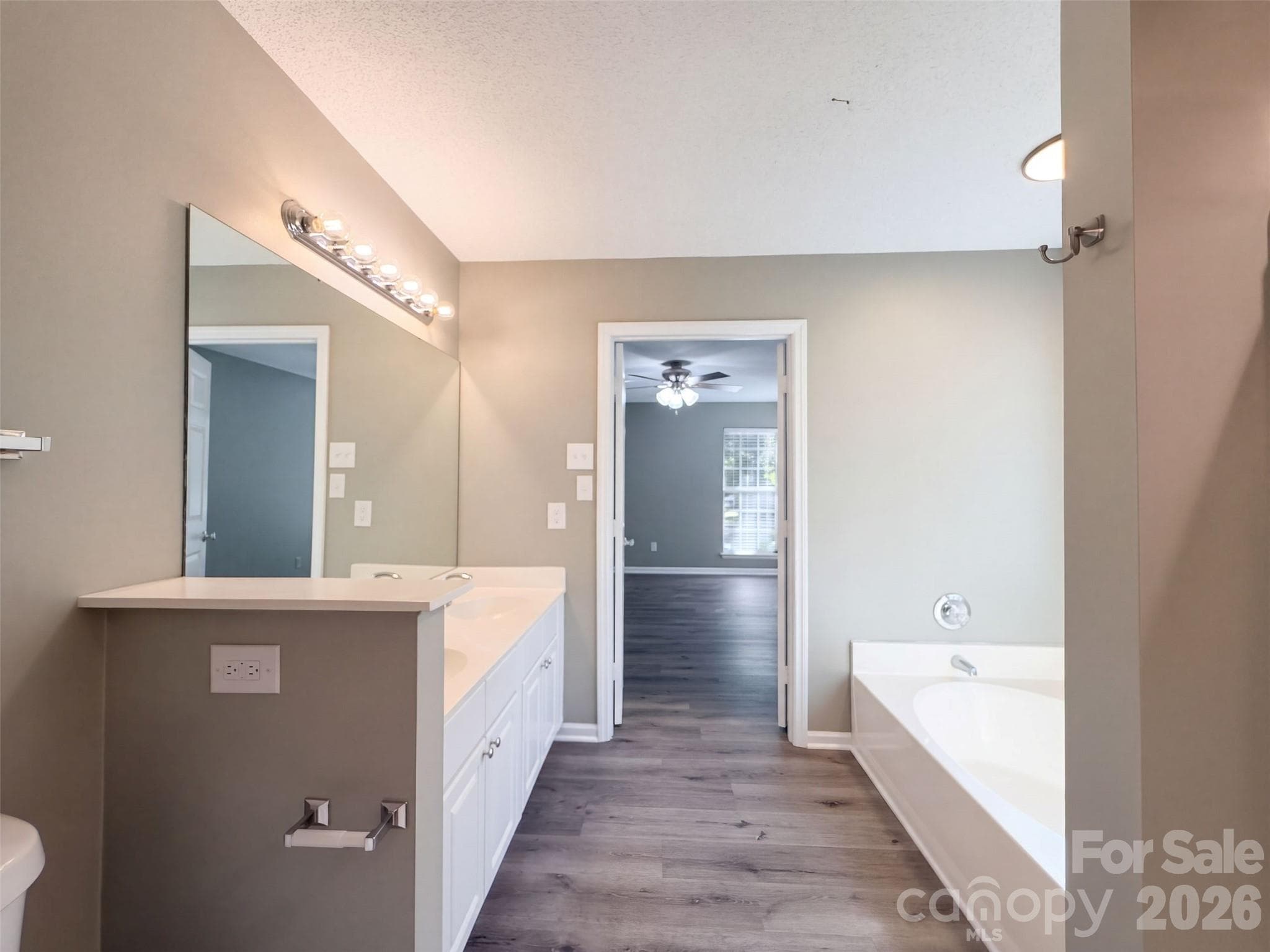 Single Family Residence at 8224 Hunley Ridge Road, Matthews, photo 13 of 26