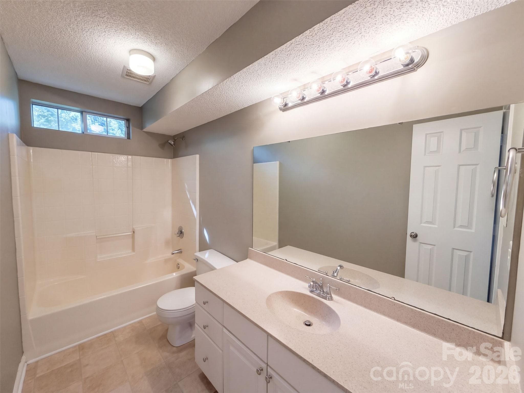 Single Family Residence at 8224 Hunley Ridge Road, Matthews, photo 20 of 26