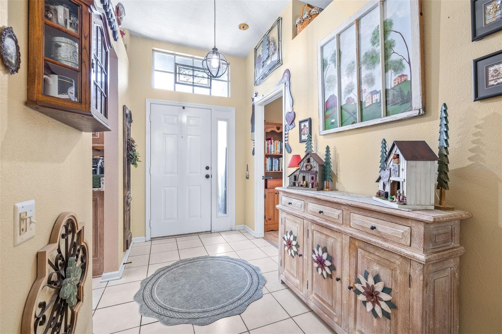 Single Family Residence at 30843 LUHMAN CT, WESLEY CHAPEL, photo 4 of 32