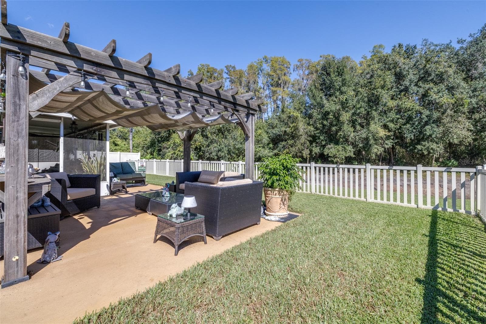 Single Family Residence at 30843 LUHMAN CT, WESLEY CHAPEL, photo 23 of 32
