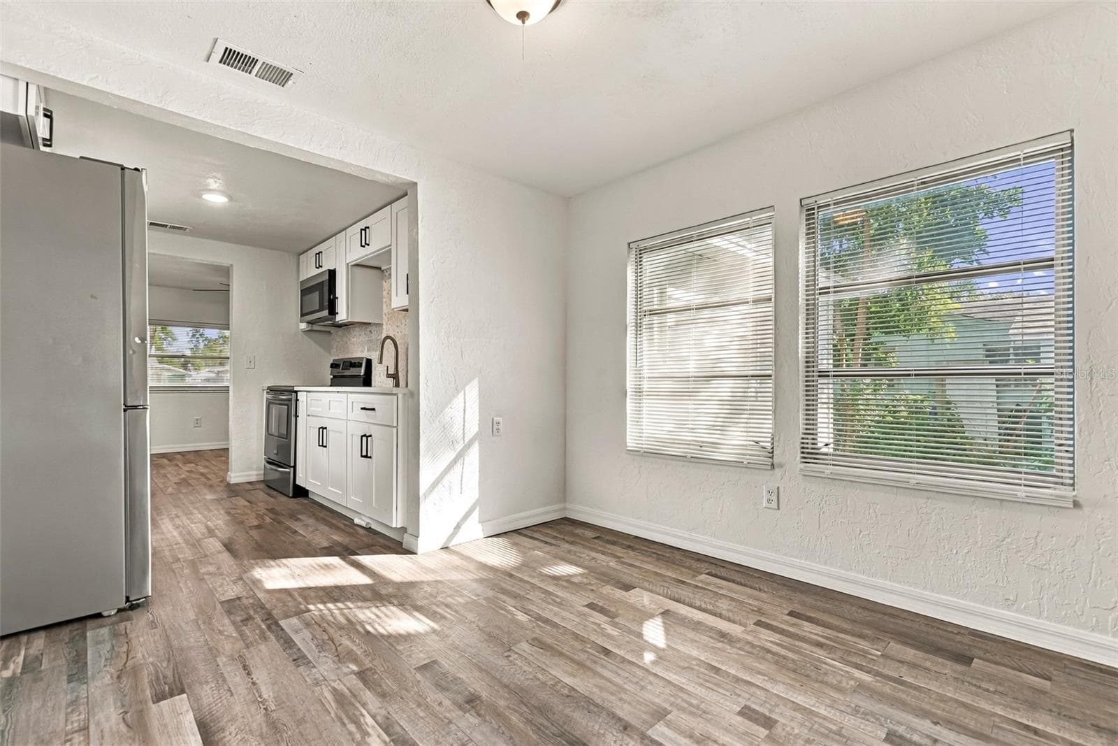 Single Family Residence at 3940 55TH AVE N, ST PETERSBURG, photo 15 of 40