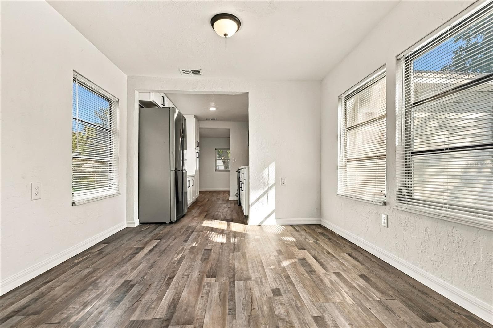 Single Family Residence at 3940 55TH AVE N, ST PETERSBURG, photo 16 of 40