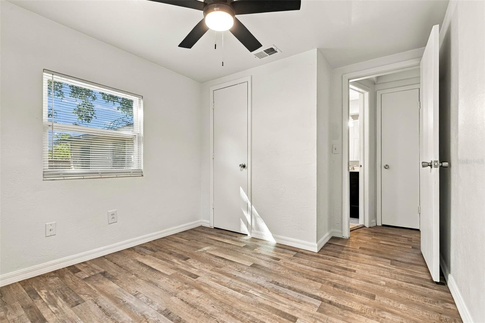 Single Family Residence at 3940 55TH AVE N, ST PETERSBURG, photo 21 of 40