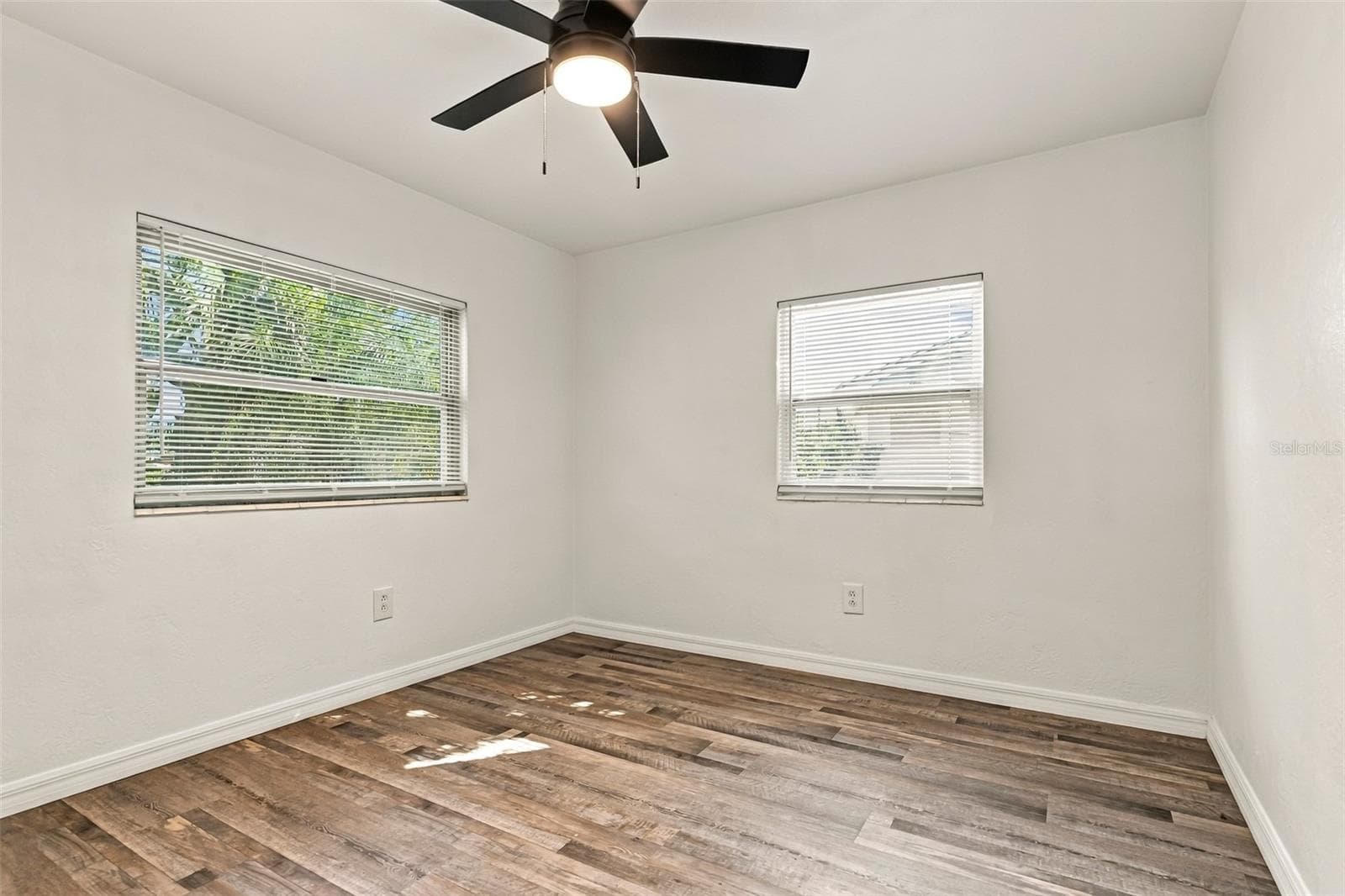 Single Family Residence at 3940 55TH AVE N, ST PETERSBURG, photo 27 of 40