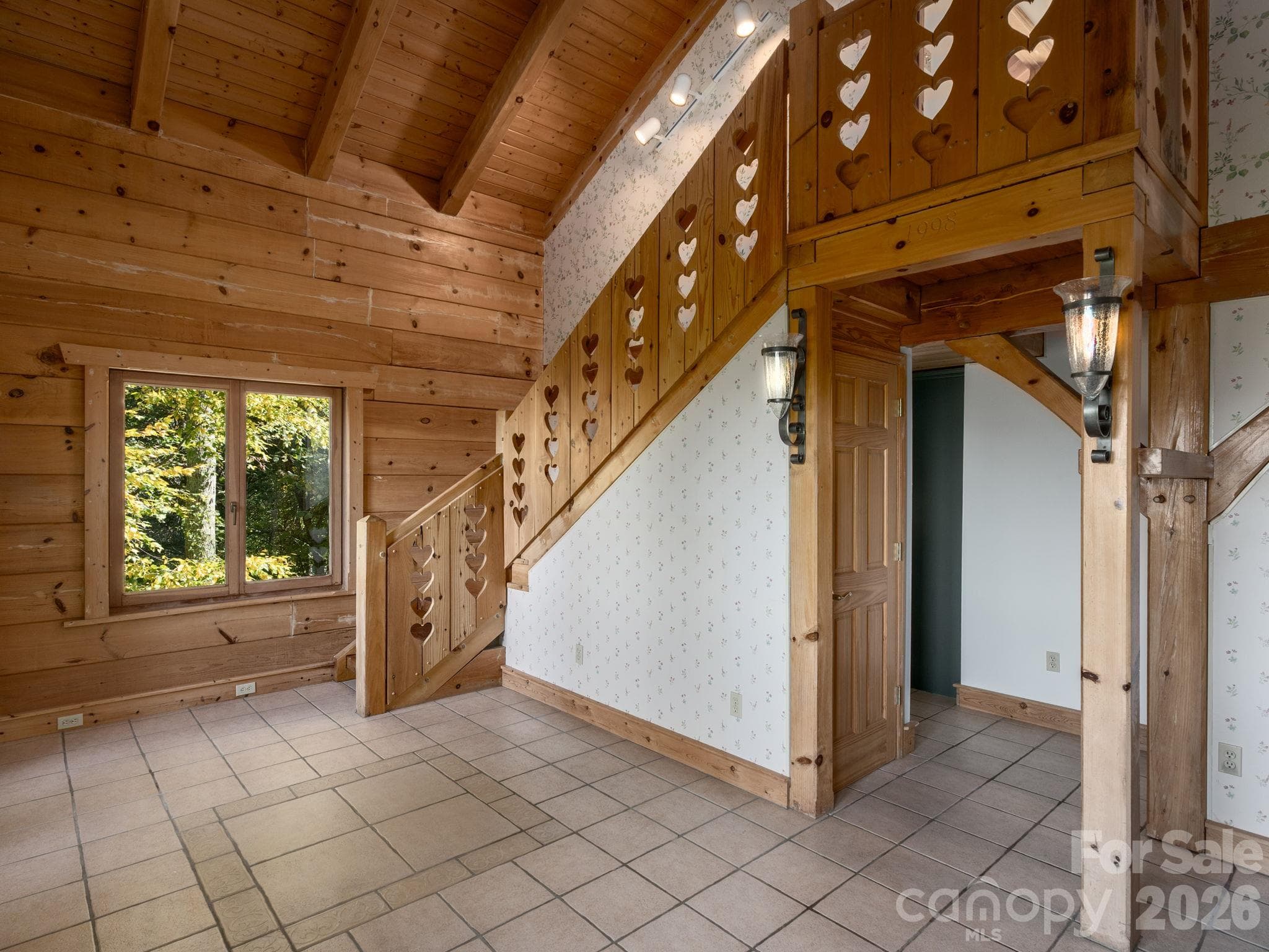Single Family Residence at 8 Edelweiss Lane, Swannanoa, photo 6 of 23