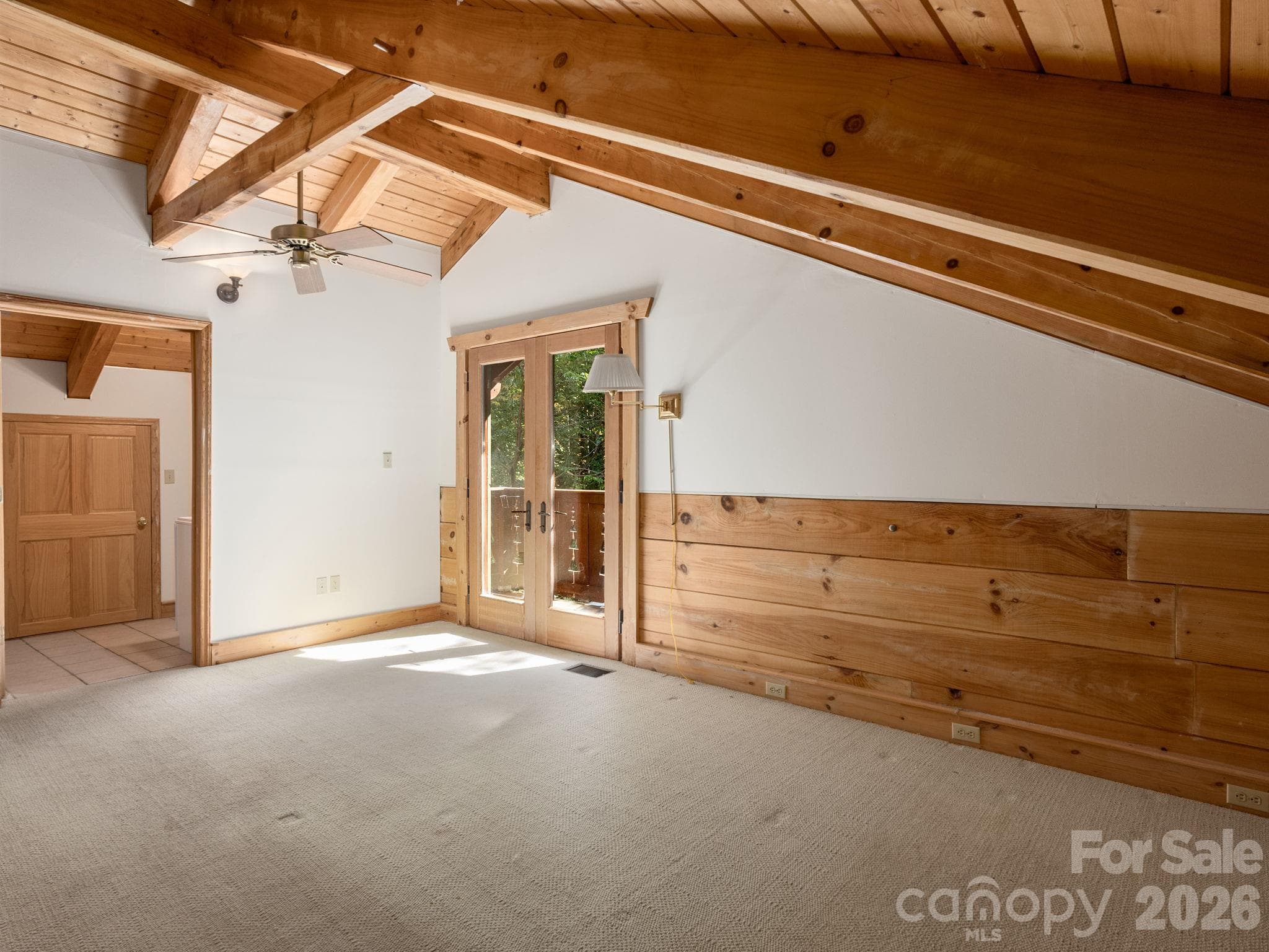 Single Family Residence at 8 Edelweiss Lane, Swannanoa, photo 13 of 23