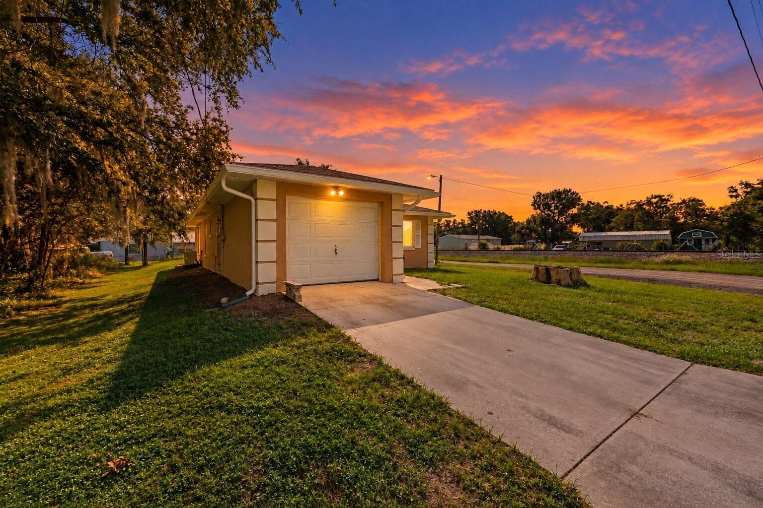 Single Family Residence at 6655 MERLE ST, BRADLEY, photo 3 of 21