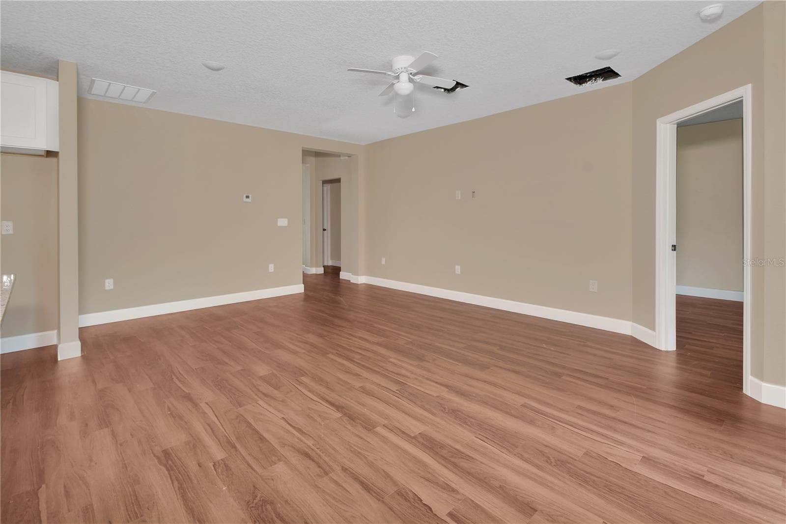 Single Family Residence at 114 S GROVE ST, DELAND, photo 4 of 36