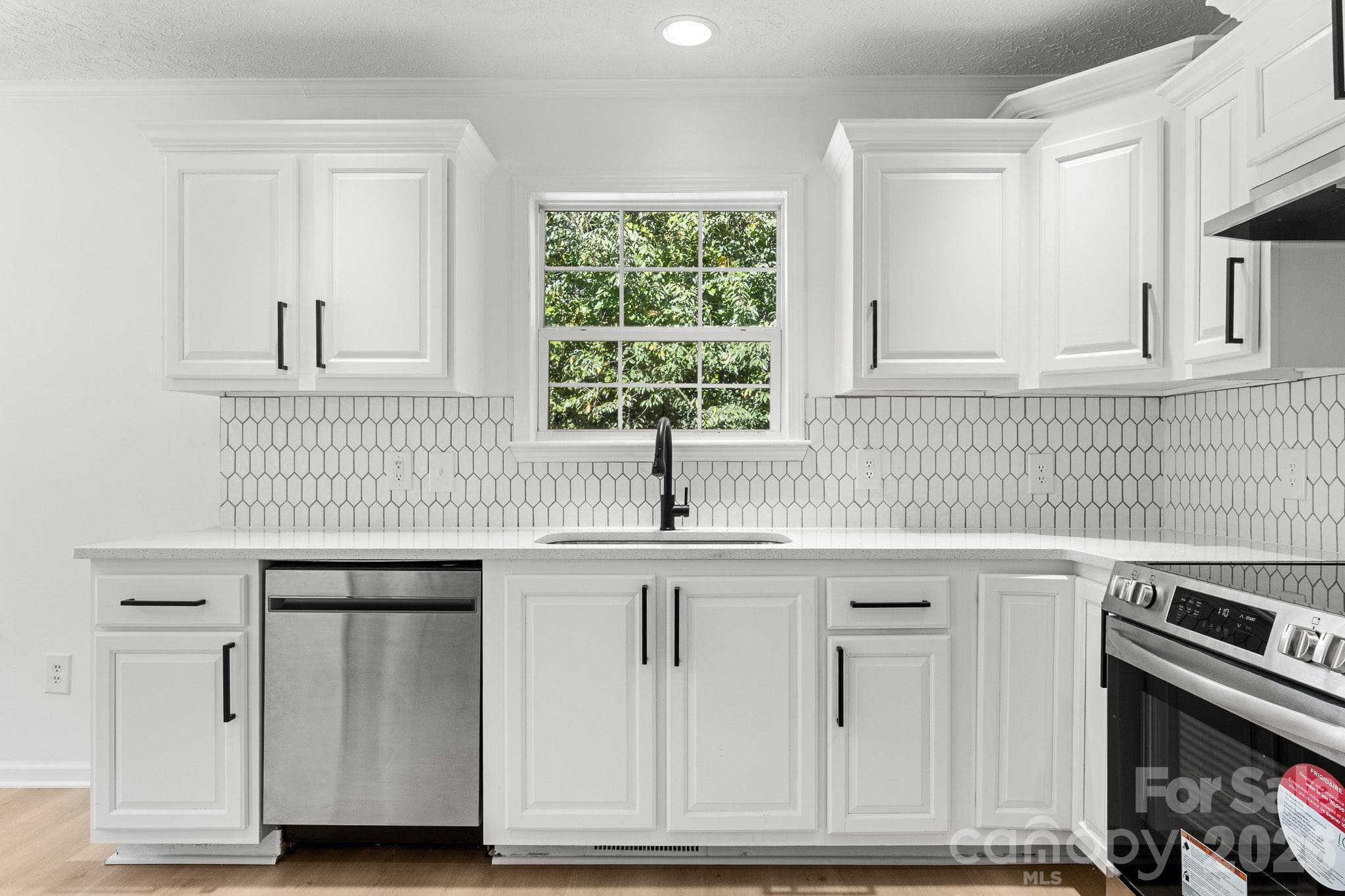Single Family Residence at 202 Joe Louis Street, Fort Mill, photo 5 of 28