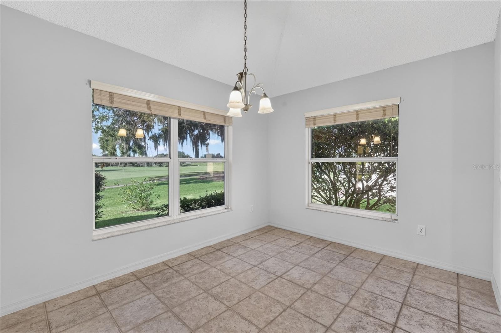 Dinette - 16840 SE 85TH SAPELO CT, THE VILLAGES