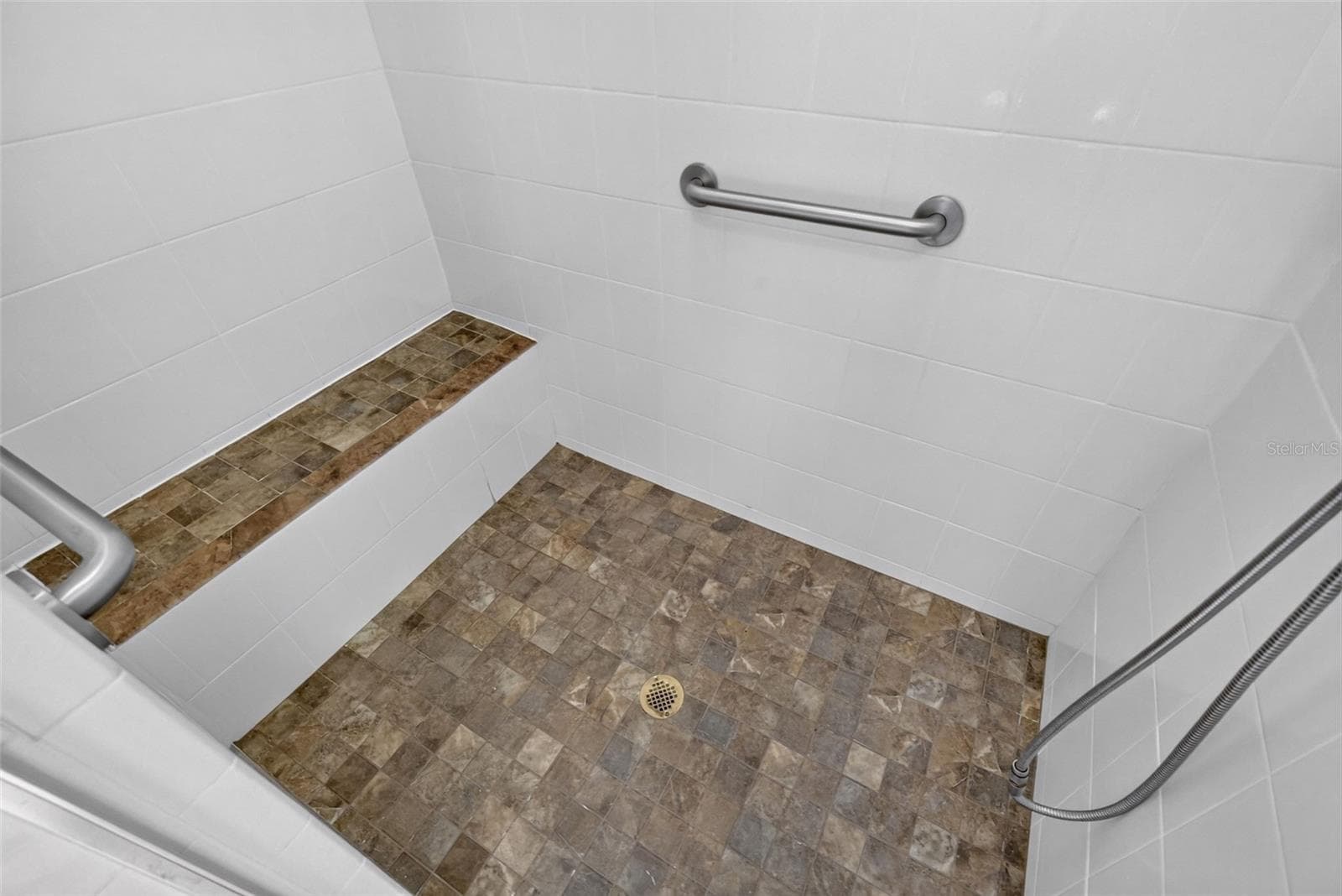 Primary Bathroom - 16840 SE 85TH SAPELO CT, THE VILLAGES