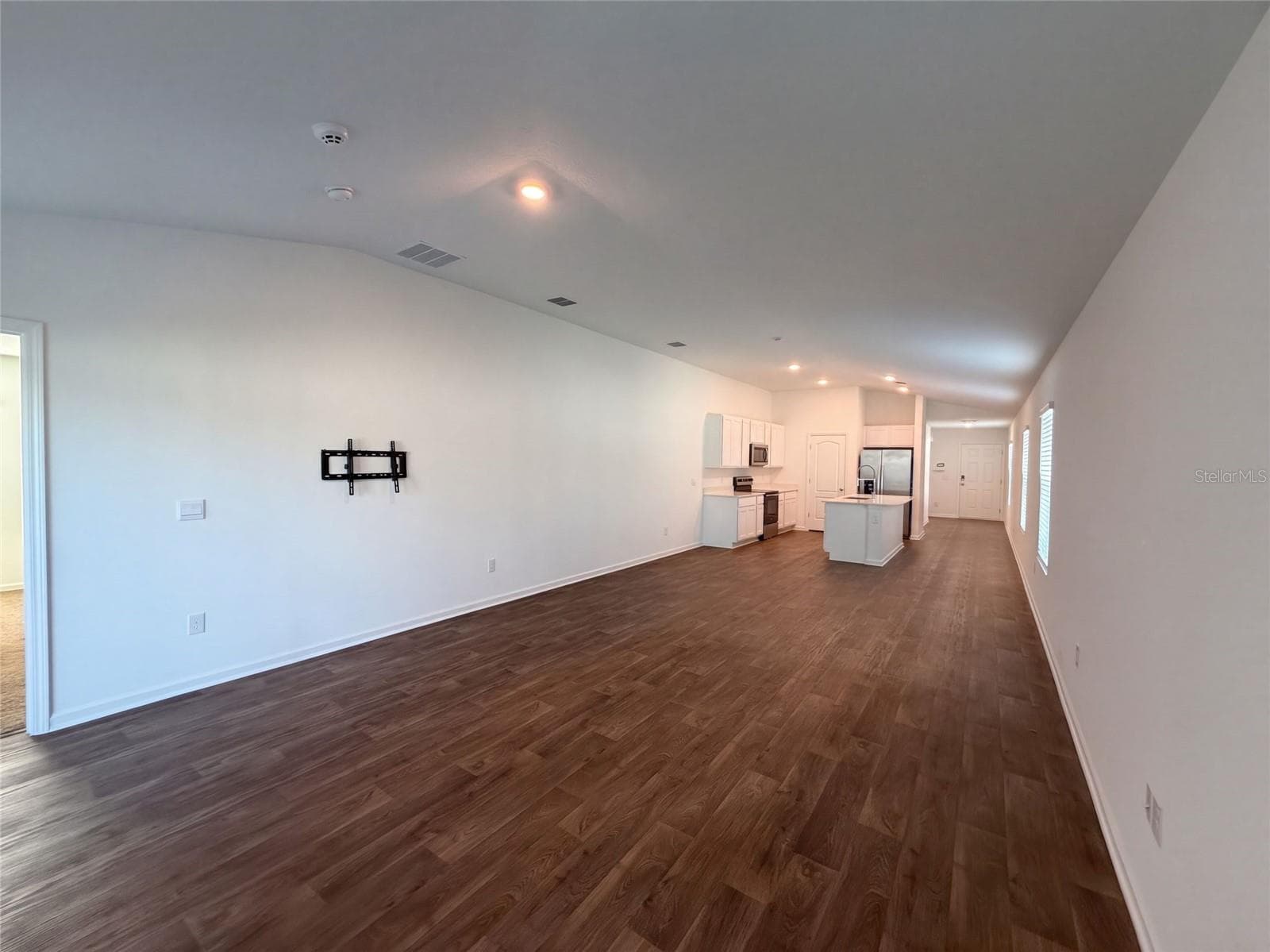 Single Family Residence at 9 RADIUM LN, PALM COAST, photo 3 of 38