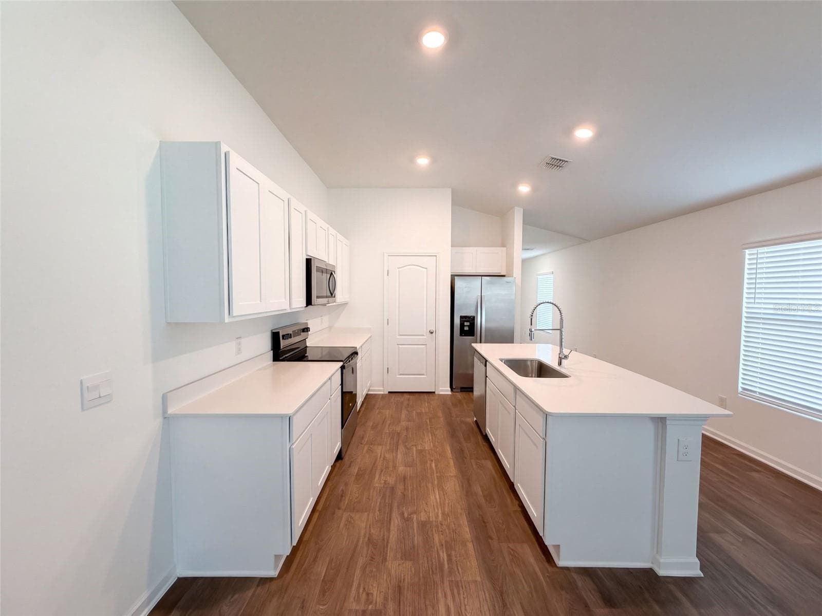 Single Family Residence at 9 RADIUM LN, PALM COAST, photo 6 of 38