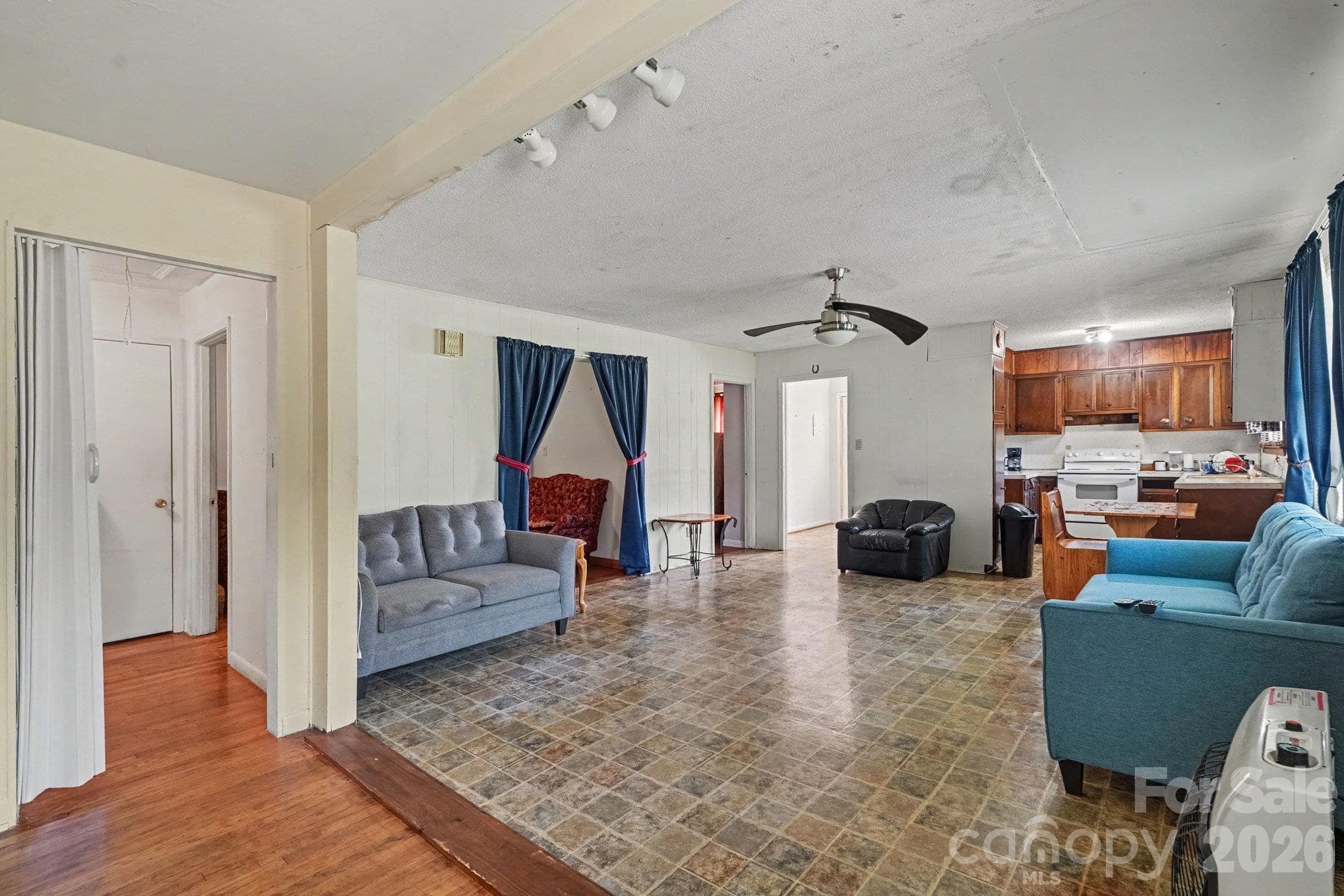 Single Family Residence at 4807 John Craig Road, Waxhaw, photo 9 of 22