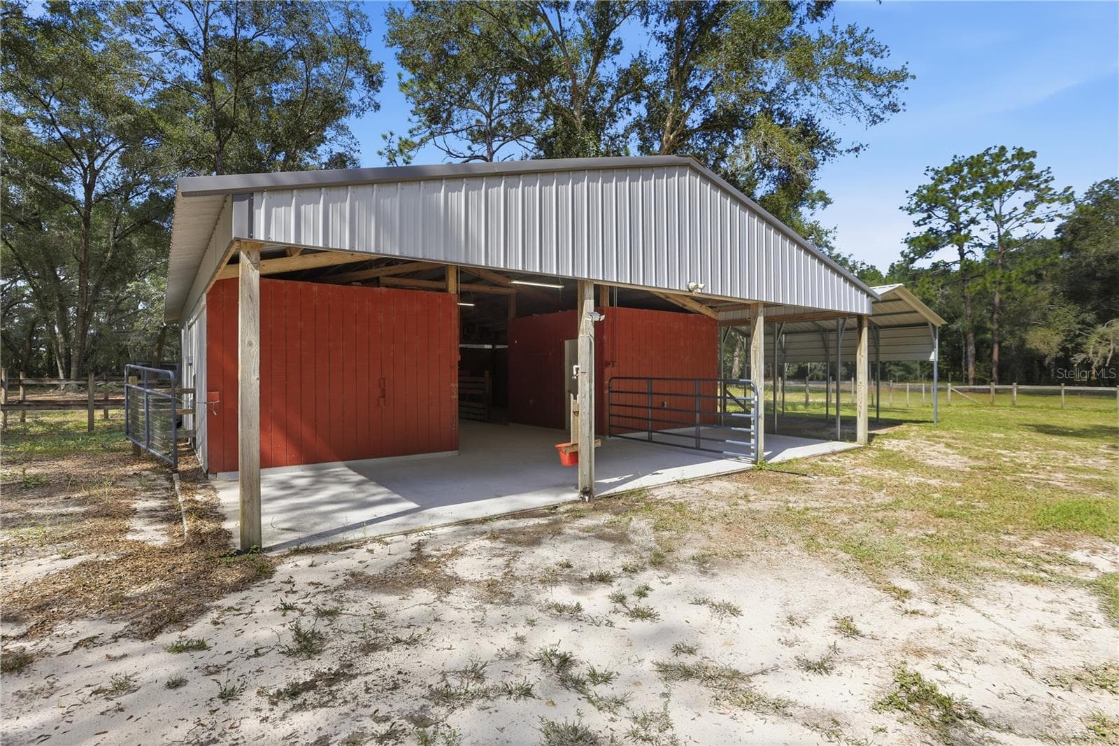 Single Family Residence at 13028 S OAKVIEW AVE, FLORAL CITY, photo 2 of 71