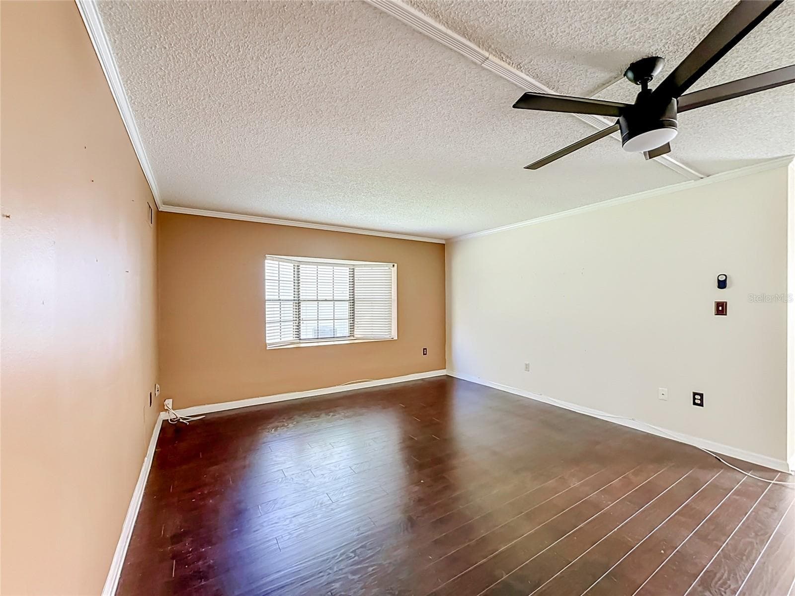 Condominium at 100 E OAK TERRACE DR #C1, LEESBURG, photo 8 of 30