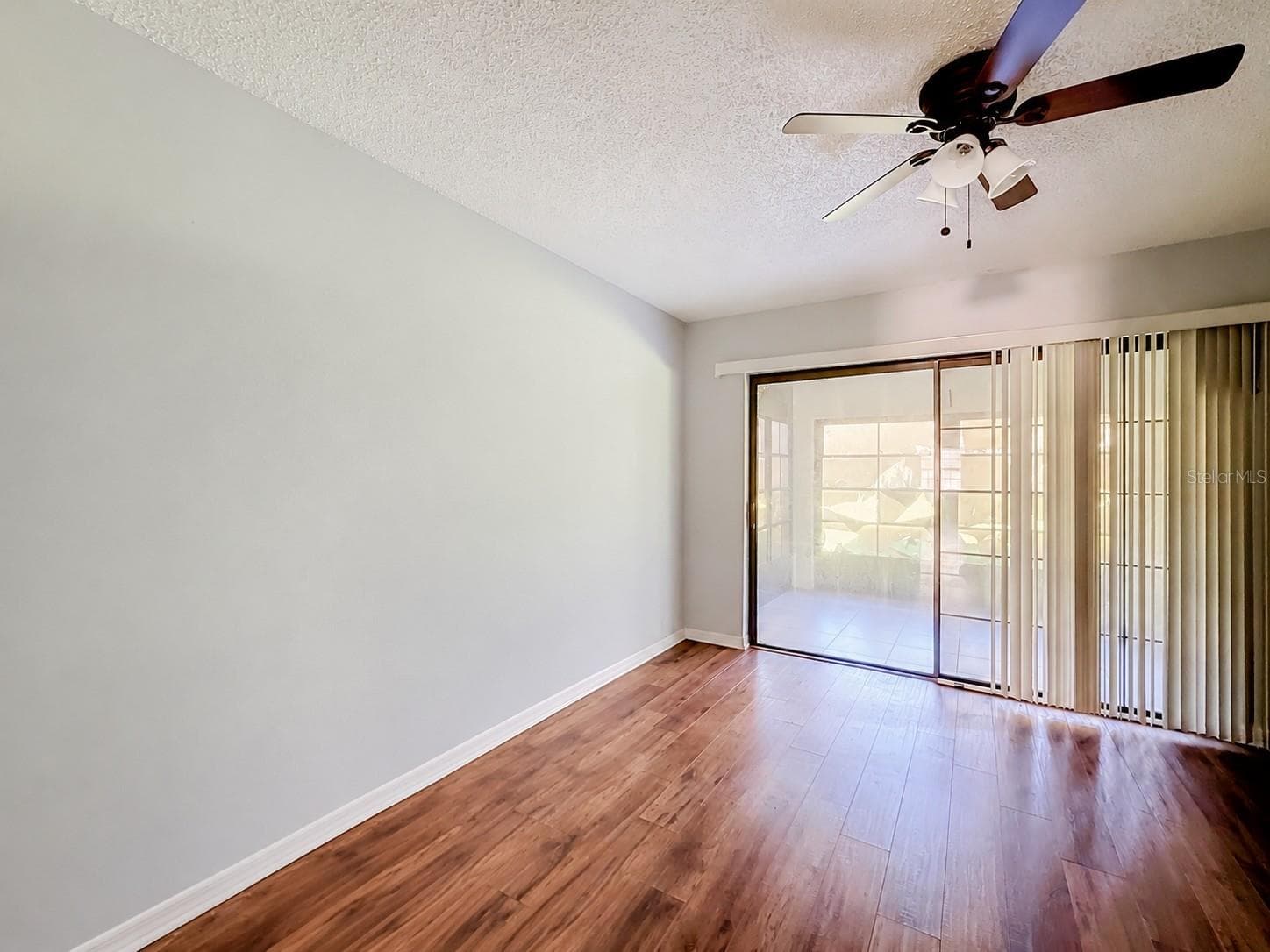 Condominium at 100 E OAK TERRACE DR #C1, LEESBURG, photo 18 of 30