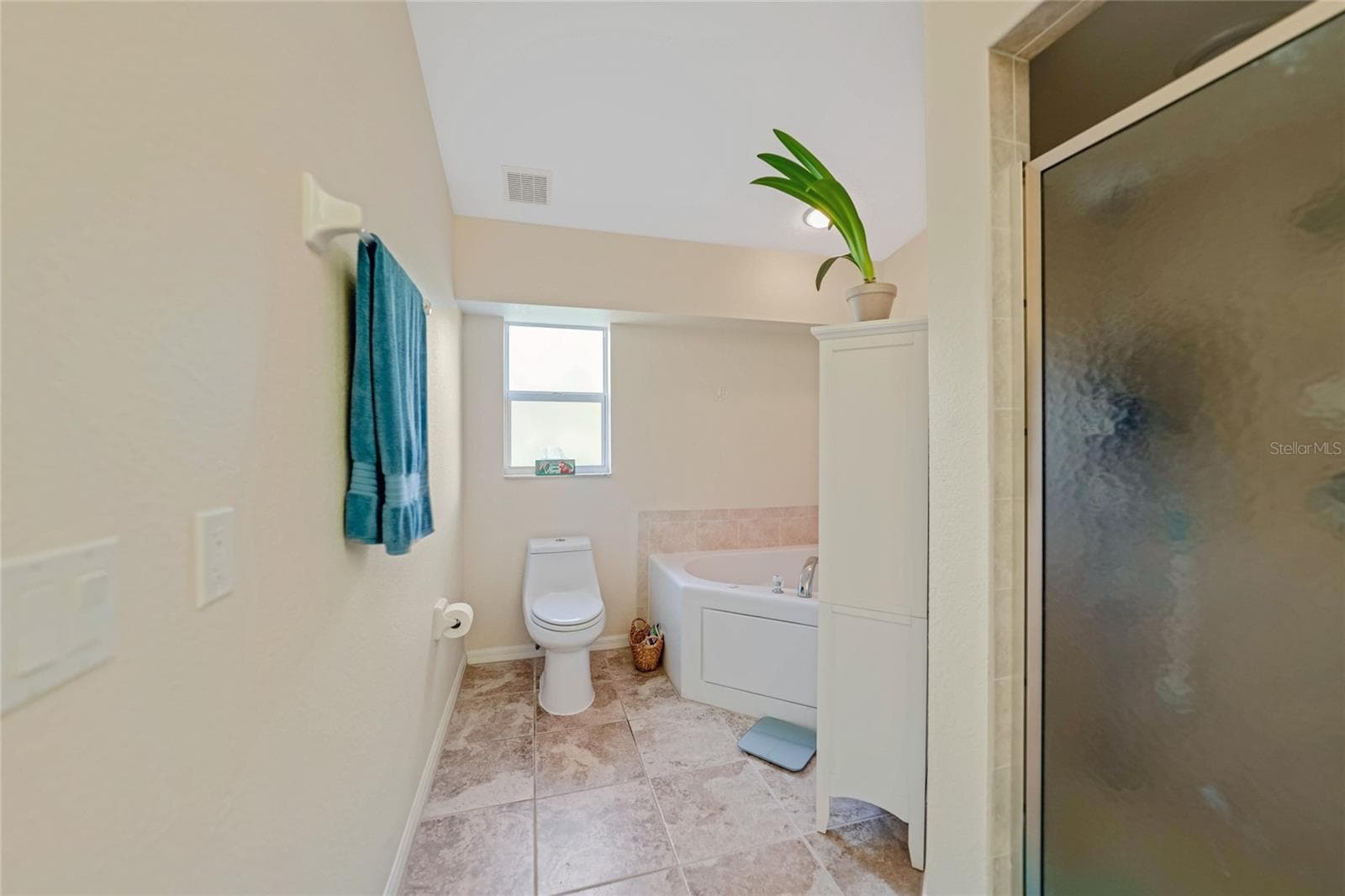 Single Family Residence at 215 AUSTRALIAN DR, ROTONDA WEST, photo 26 of 55