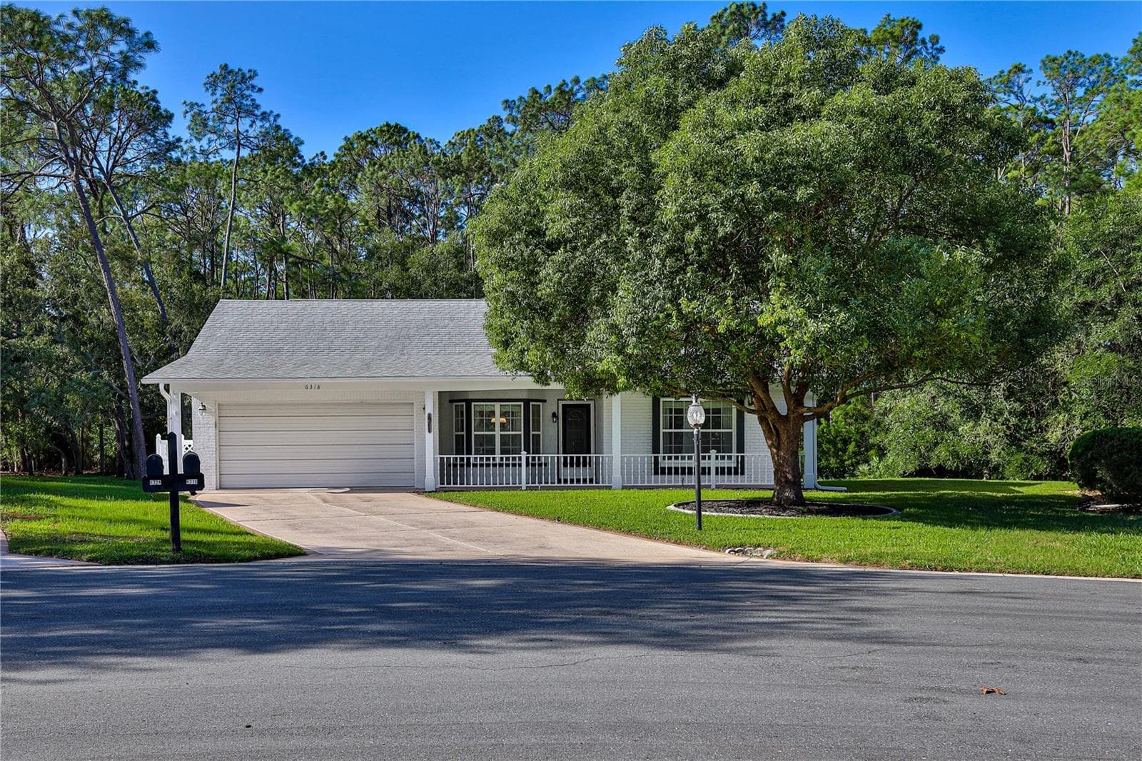 Single Family Residence at 6318 DARIEN WAY, SPRING HILL, photo 5 of 63